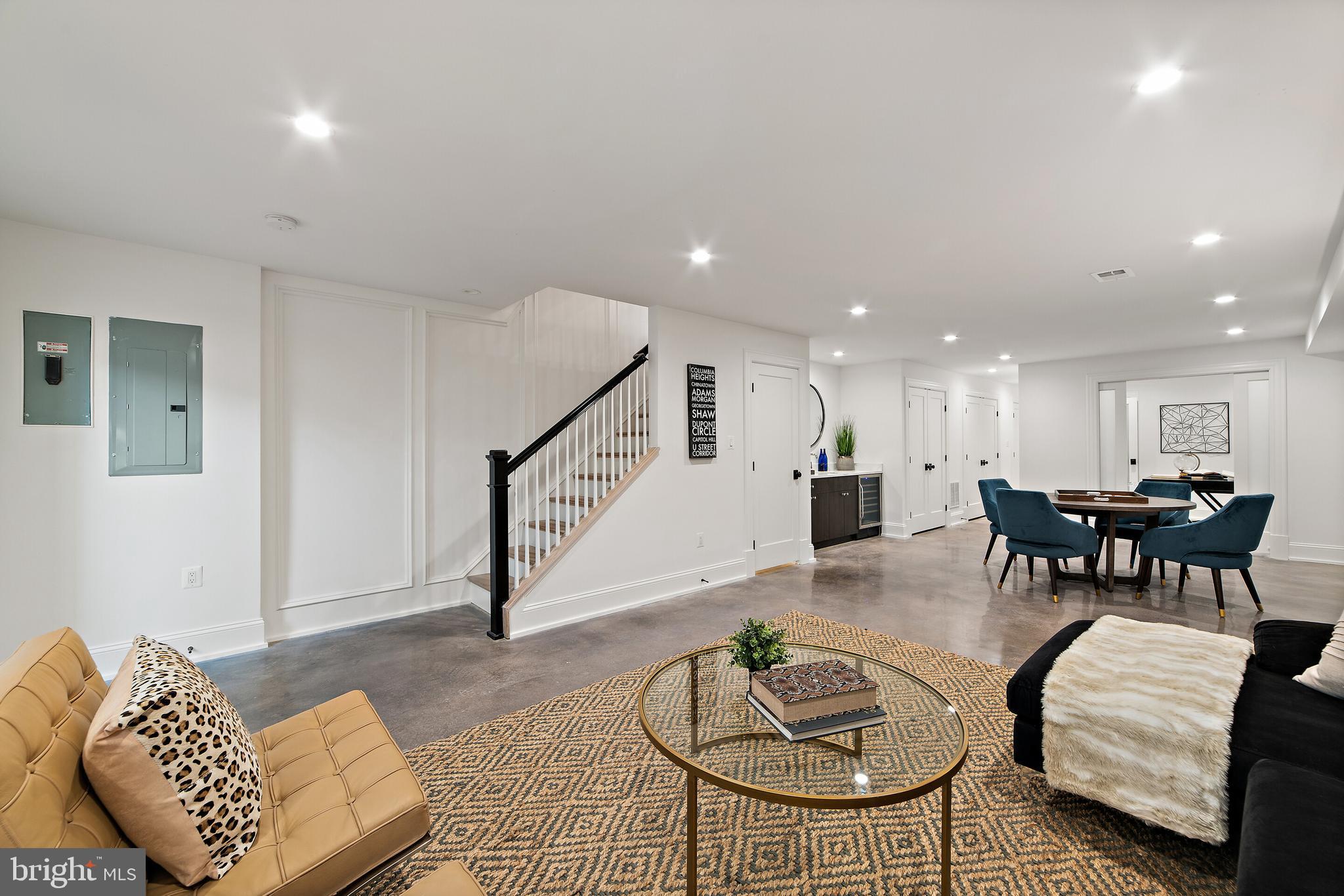 CAPITOL HILL - Residential