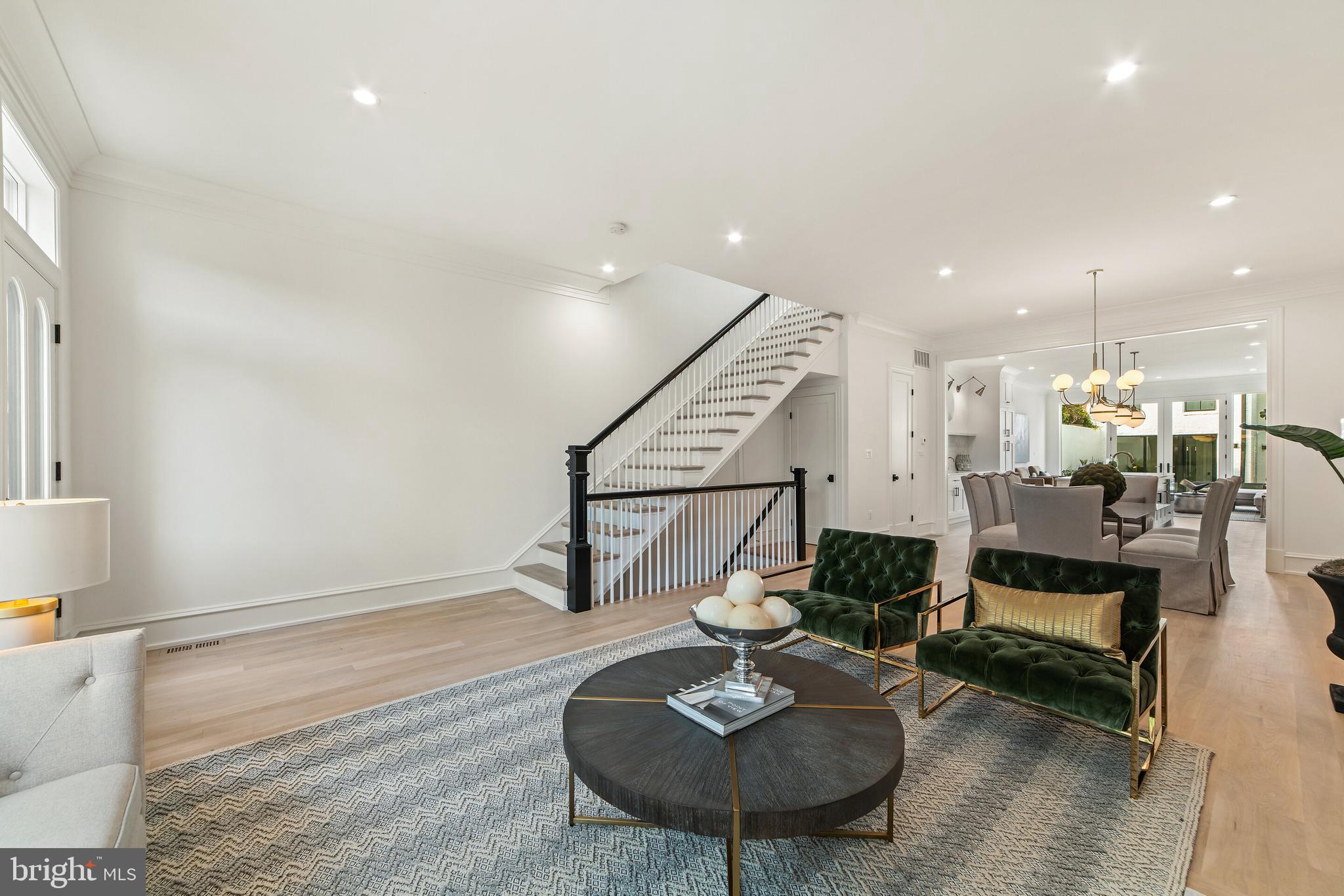 CAPITOL HILL - Residential