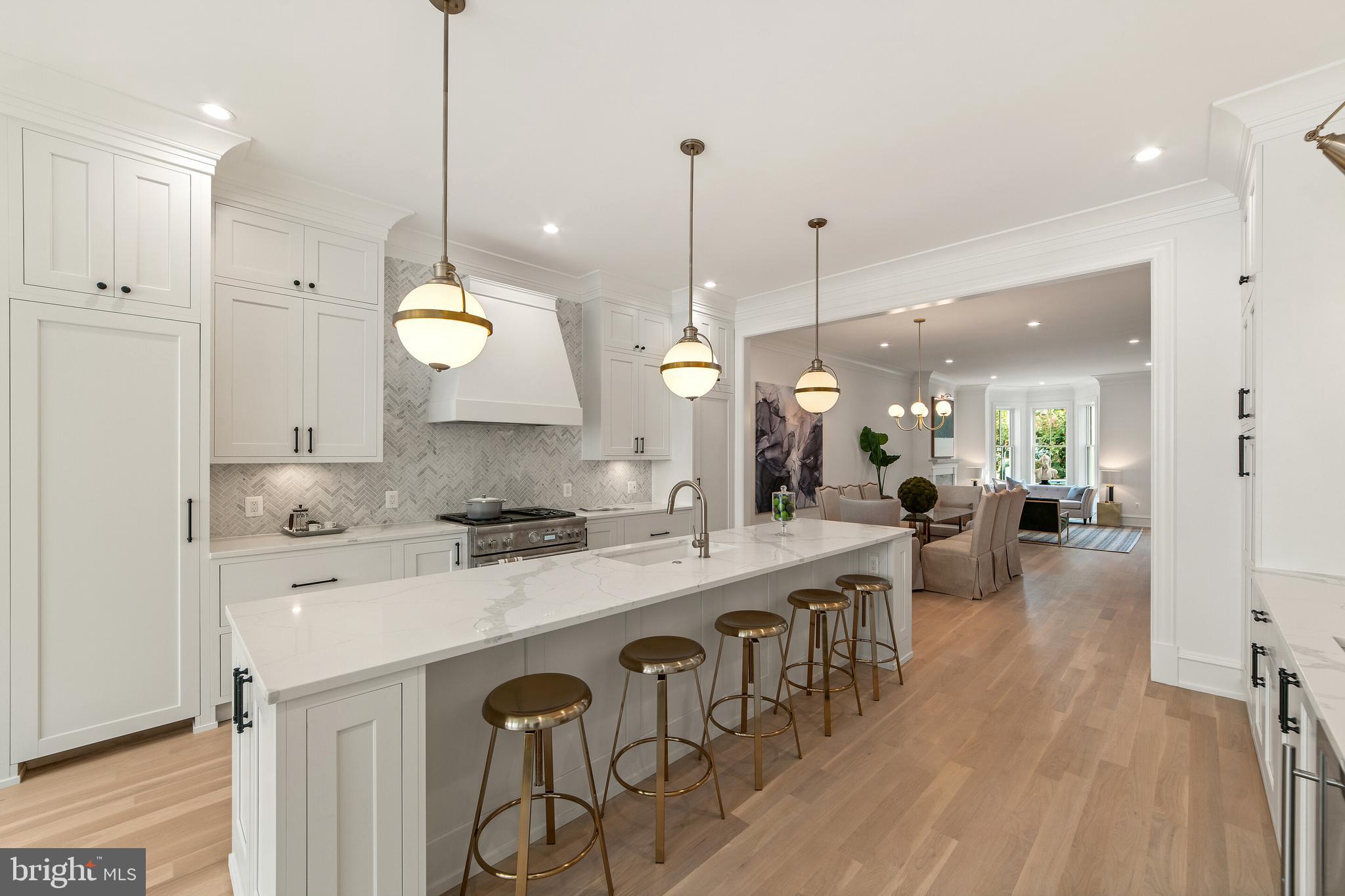 CAPITOL HILL - Residential