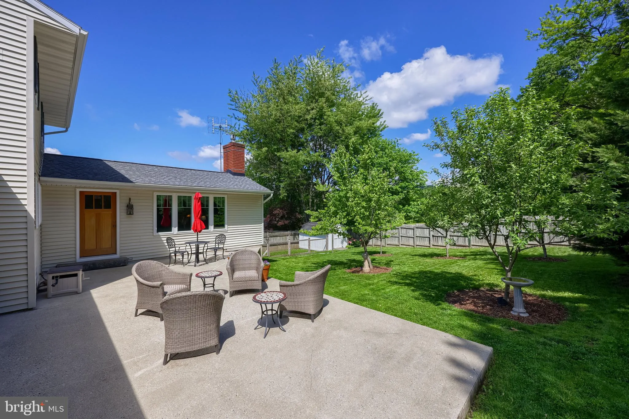 Columbia, Pennsylvania 17512, United States, 3 Bedrooms Bedrooms, ,2 BathroomsBathrooms,Residential,Pending,147845