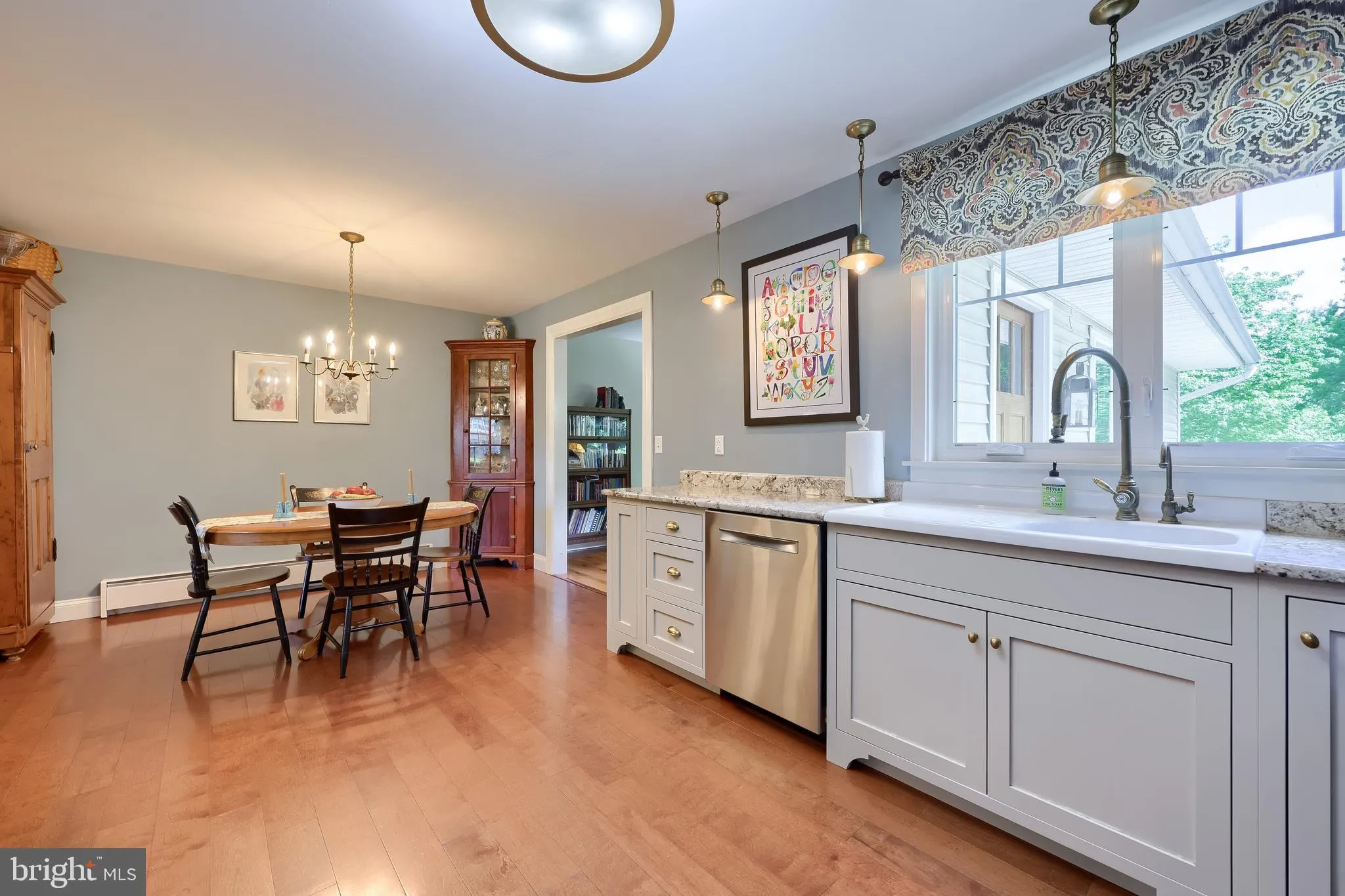 Columbia, Pennsylvania 17512, United States, 3 Bedrooms Bedrooms, ,2 BathroomsBathrooms,Residential,Pending,147845