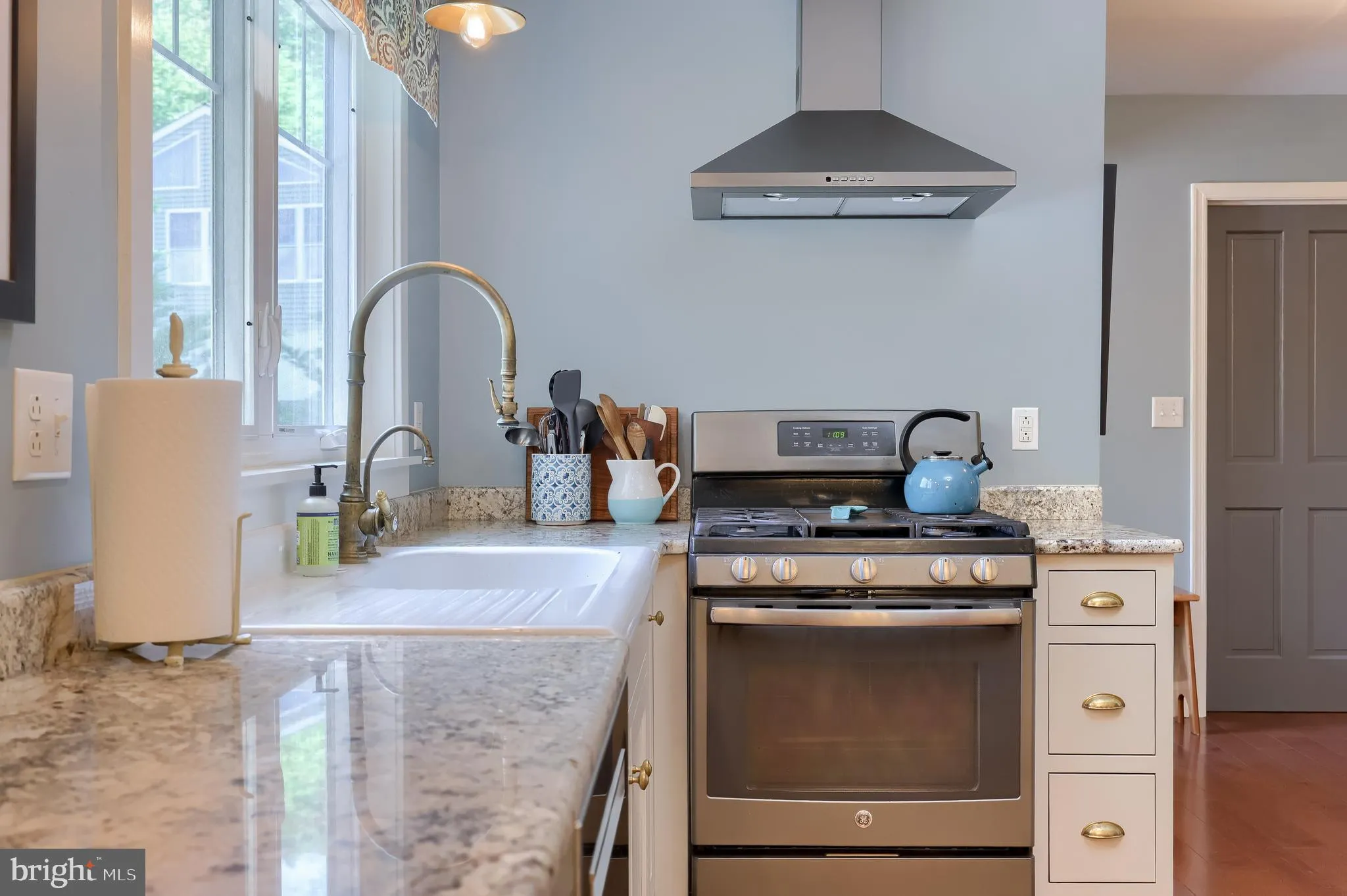 Columbia, Pennsylvania 17512, United States, 3 Bedrooms Bedrooms, ,2 BathroomsBathrooms,Residential,Pending,147845