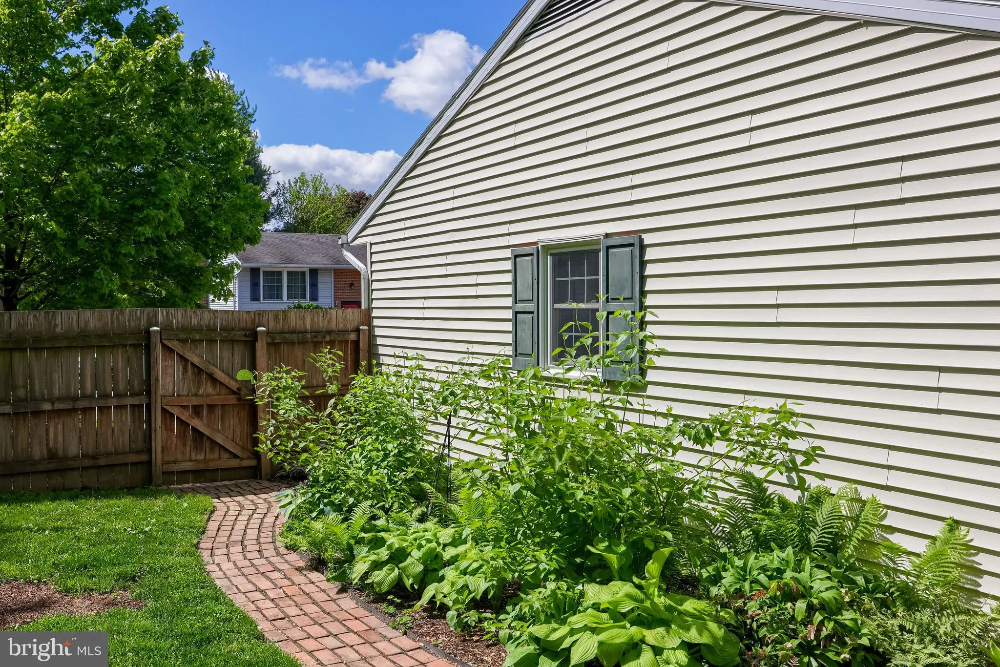 Columbia, Pennsylvania 17512, United States, 3 Bedrooms Bedrooms, ,2 BathroomsBathrooms,Residential,Pending,147845