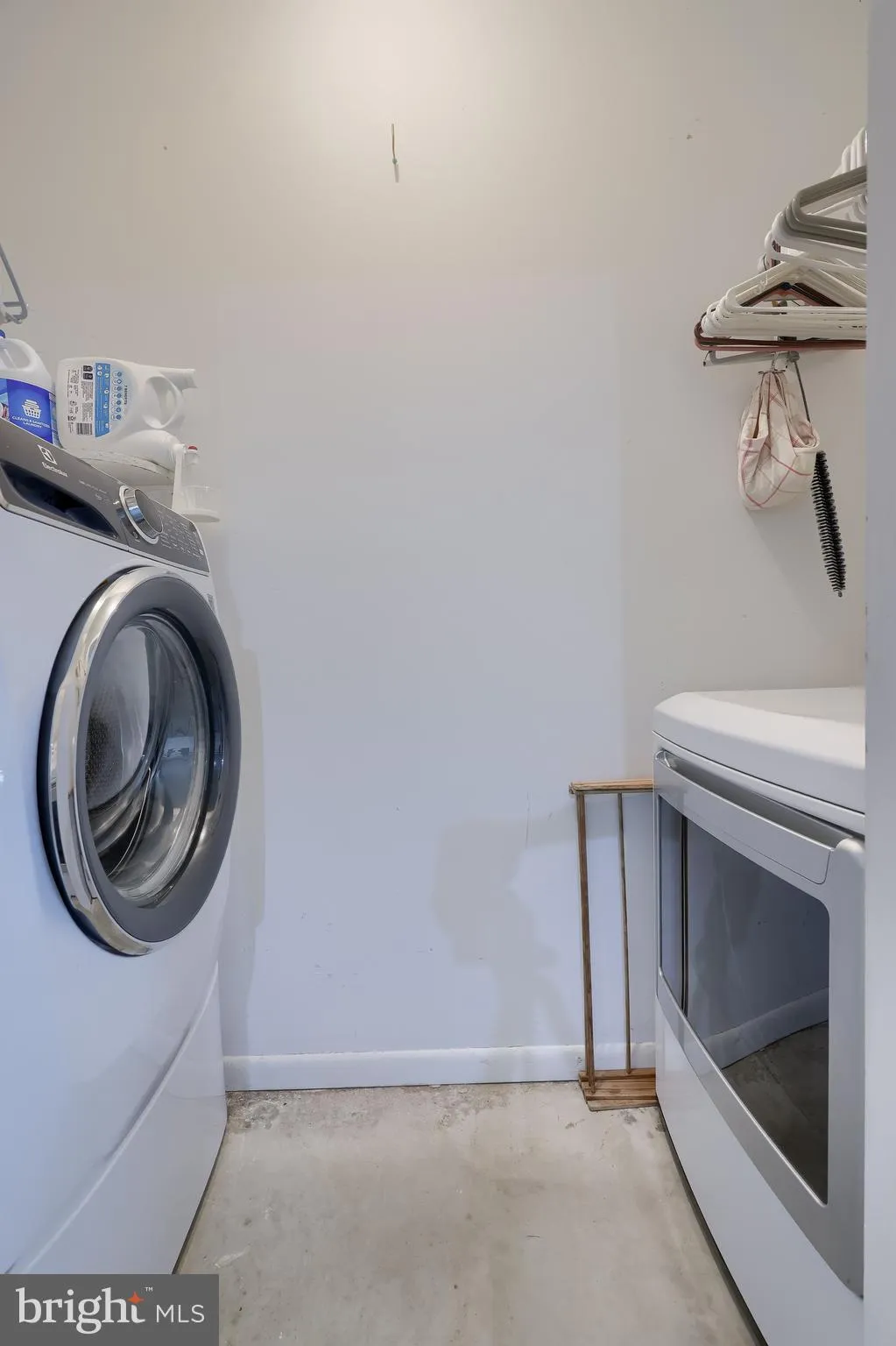 Columbia, Pennsylvania 17512, United States, 3 Bedrooms Bedrooms, ,2 BathroomsBathrooms,Residential,Pending,147845