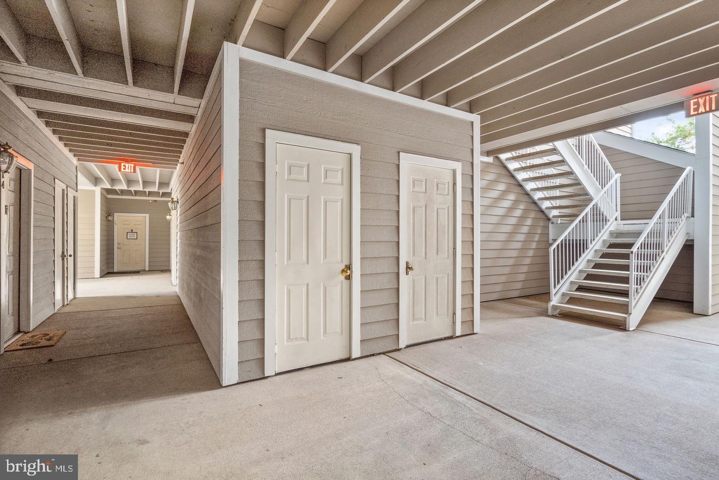 SANDERLING CONDO - Residential Lease