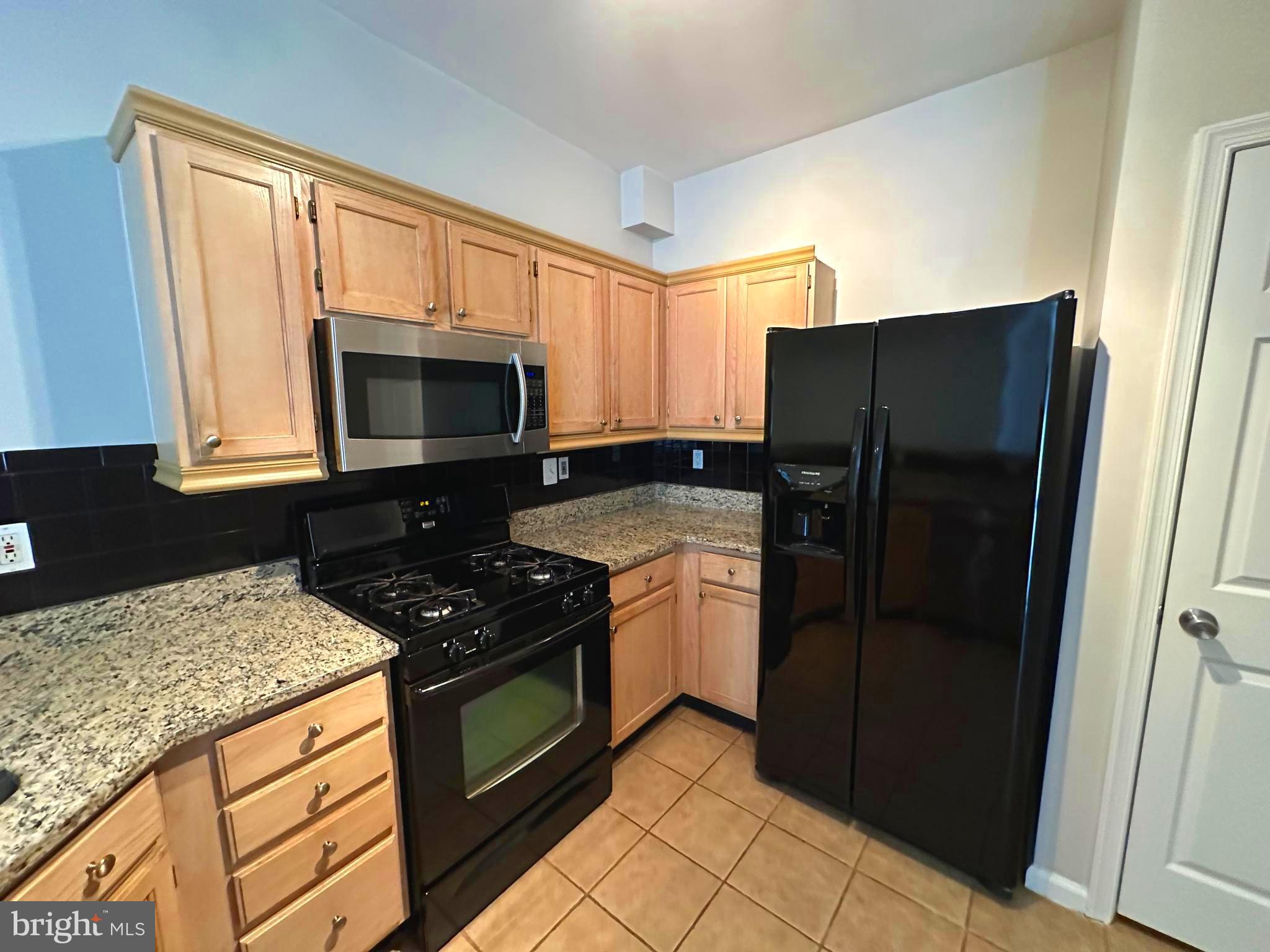 SANDERLING CONDO - Residential Lease