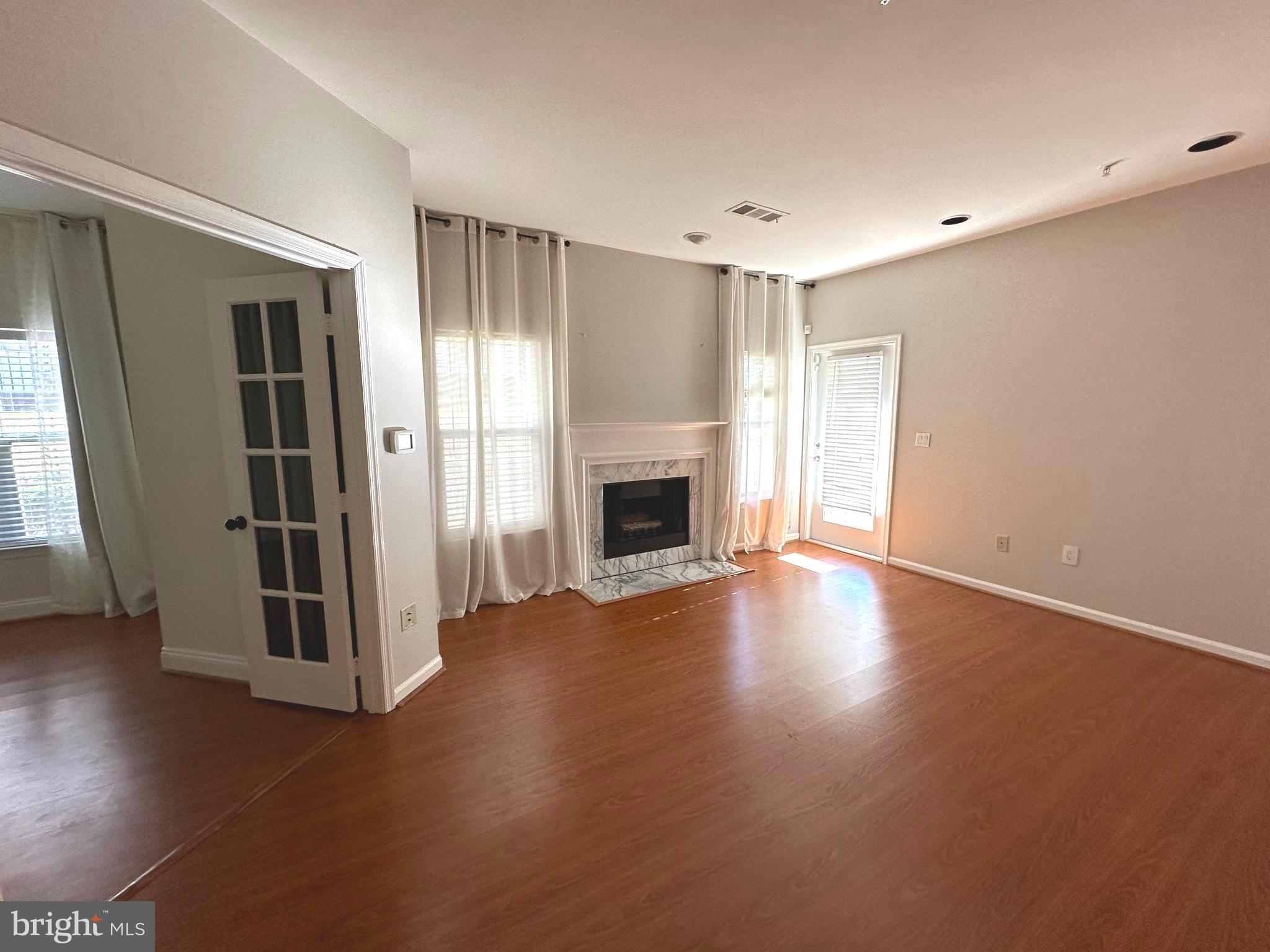 SANDERLING CONDO - Residential Lease