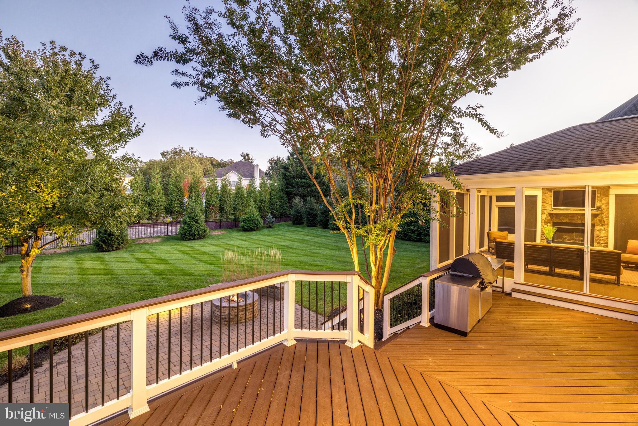 RIVER CREEK - Residential