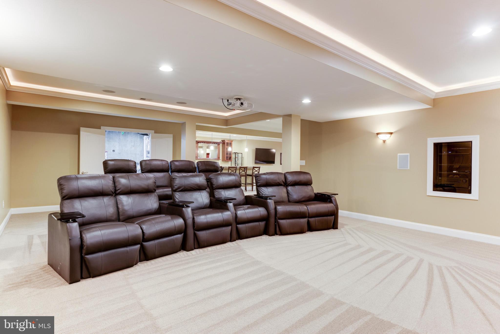 RIVER CREEK - Residential