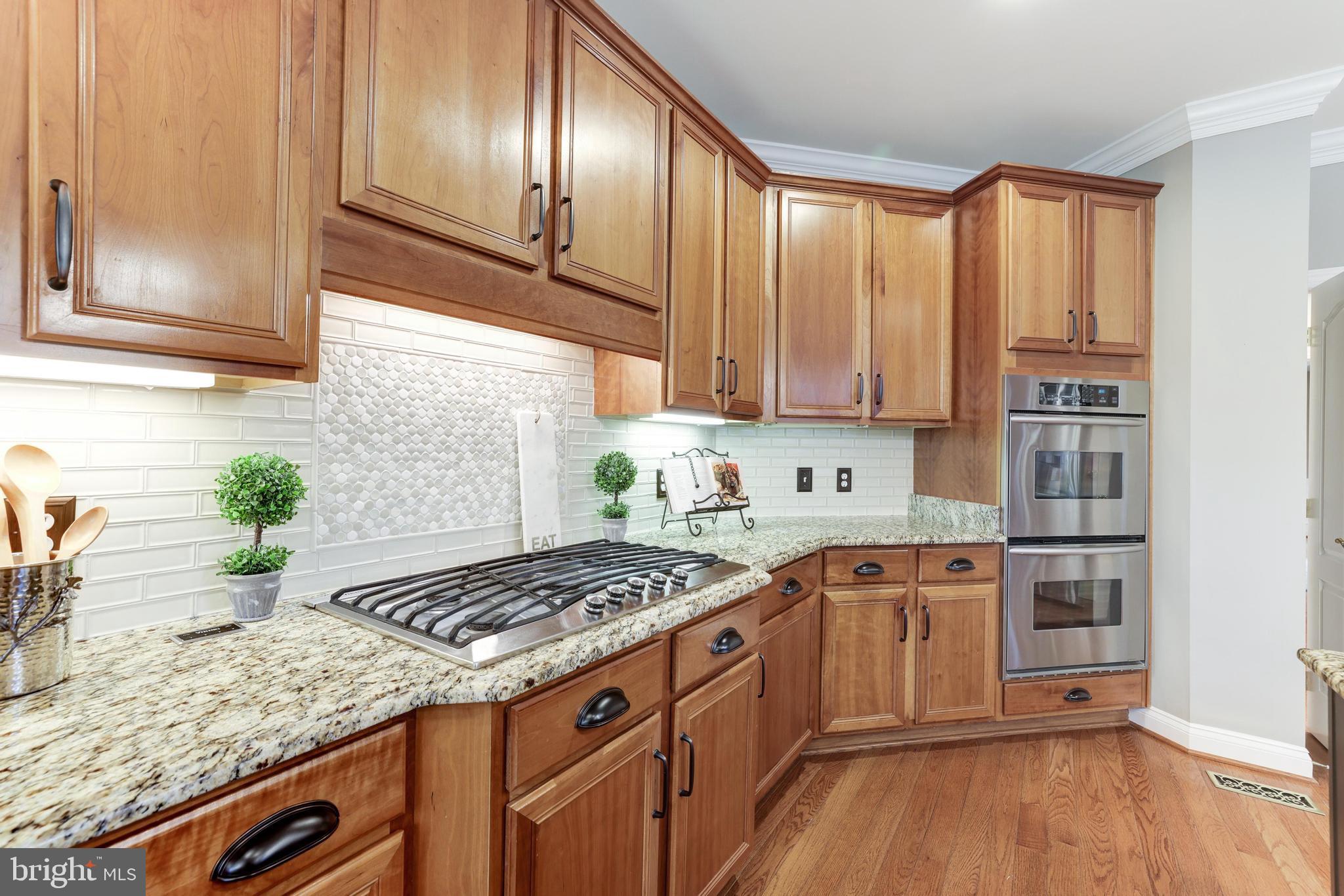 RIVER CREEK - Residential