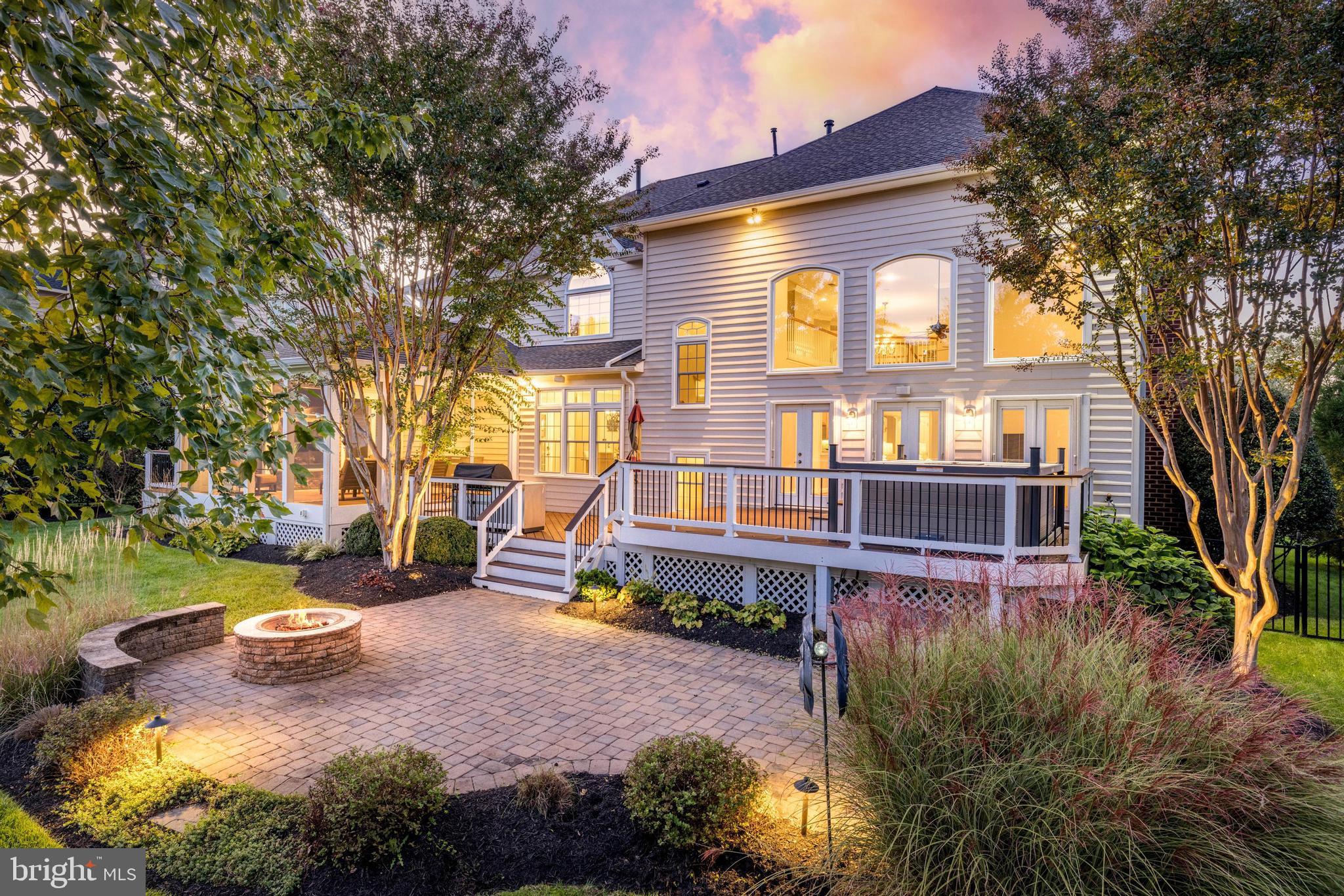 RIVER CREEK - Residential