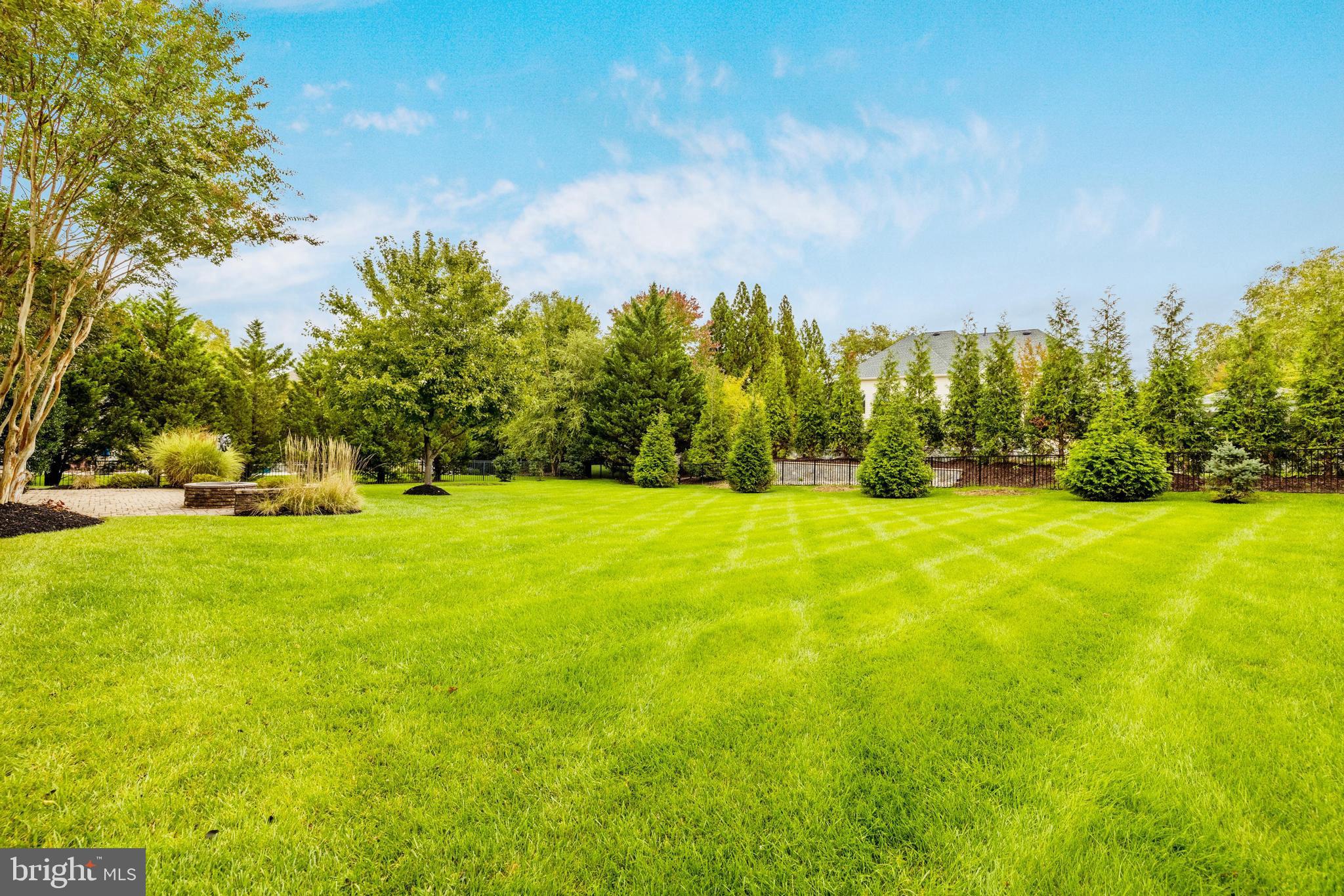 RIVER CREEK - Residential