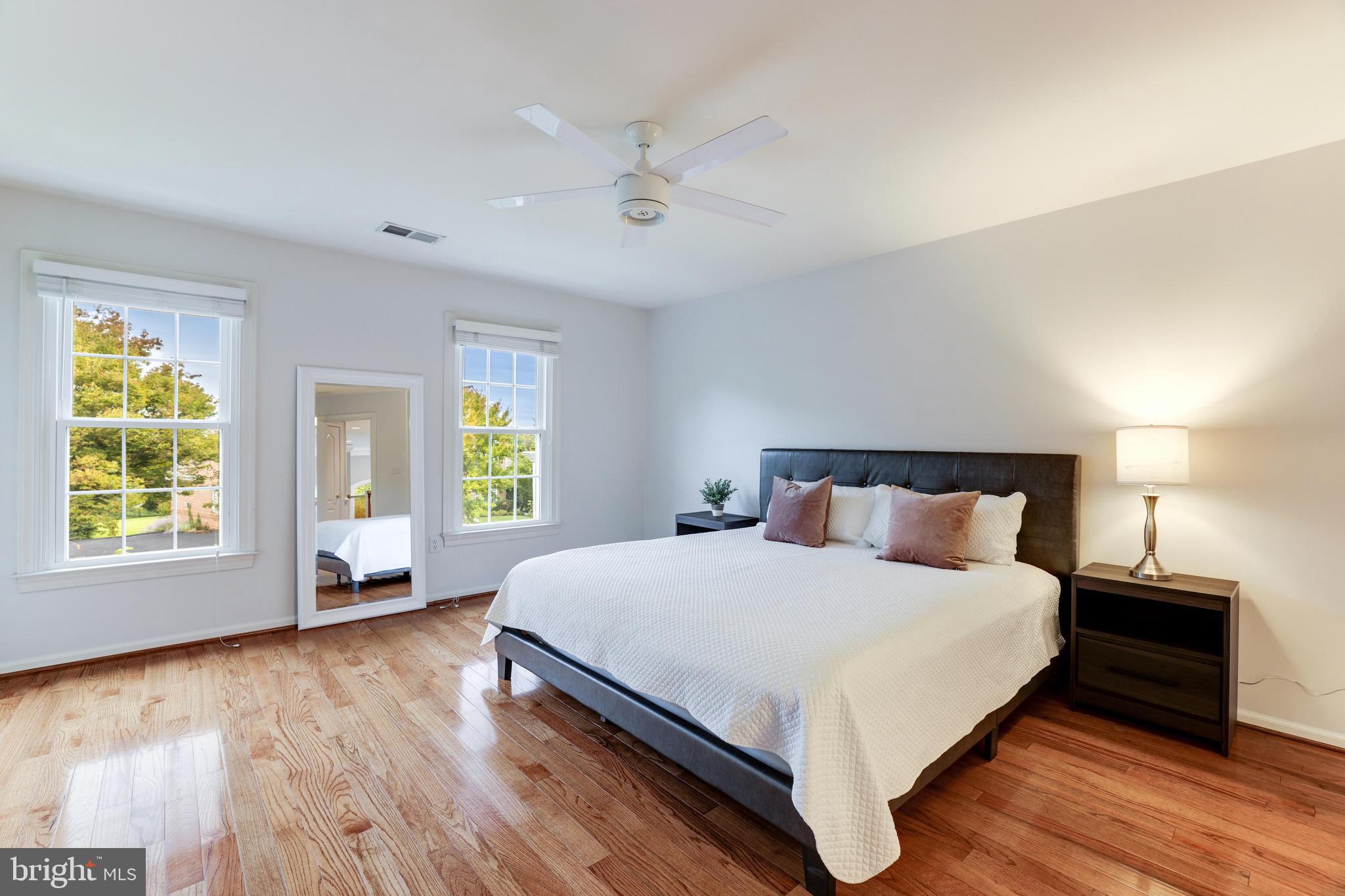 RIVER CREEK - Residential