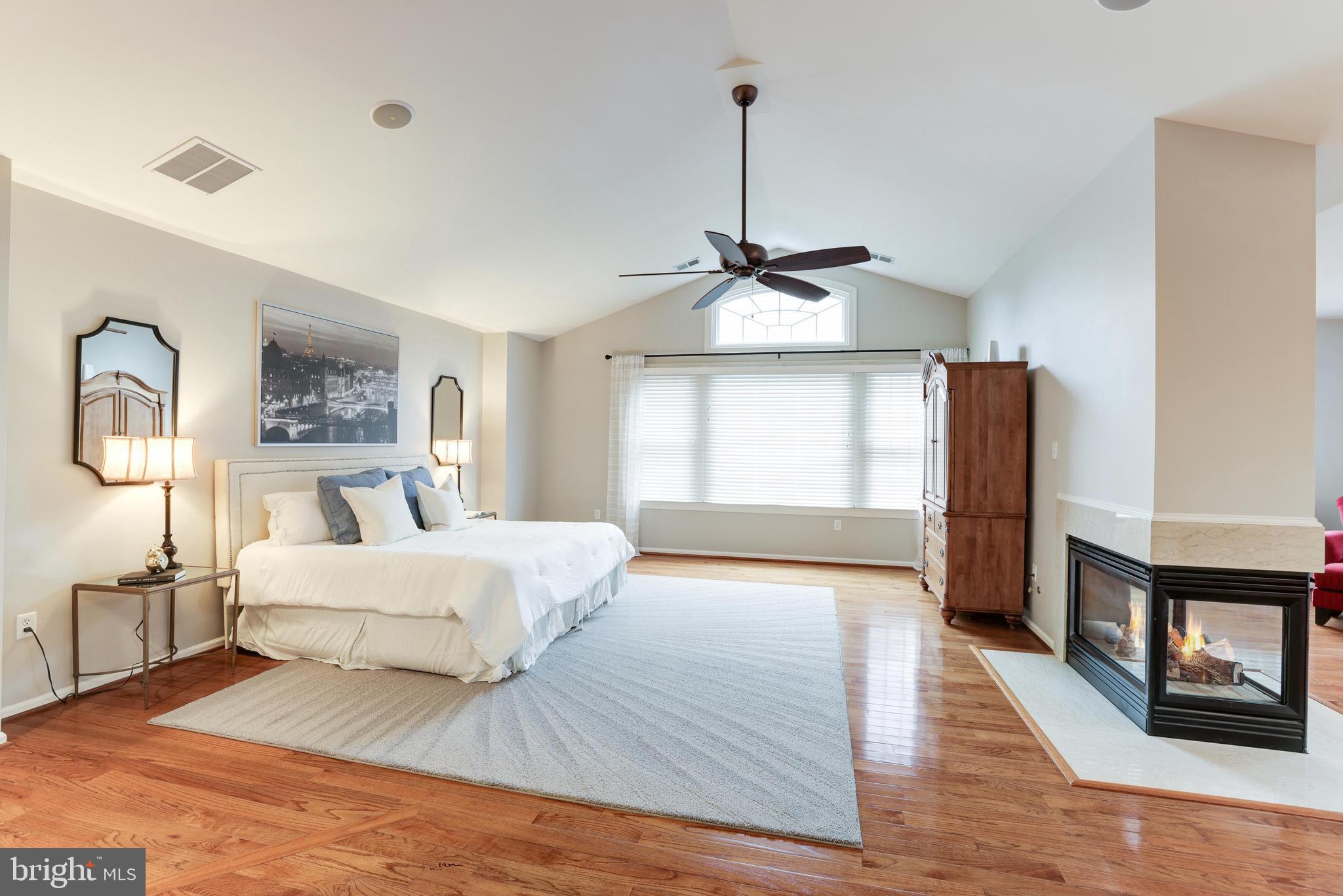 RIVER CREEK - Residential