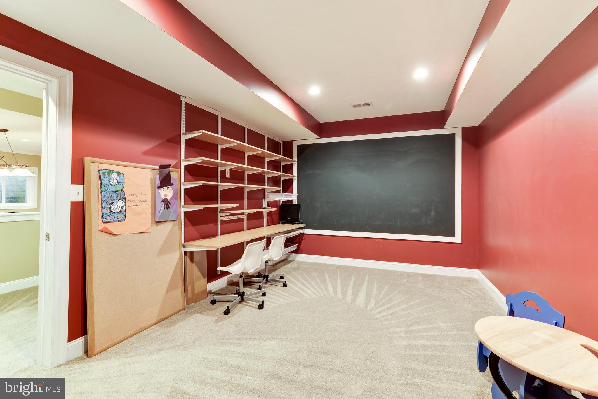 RIVER CREEK - Residential