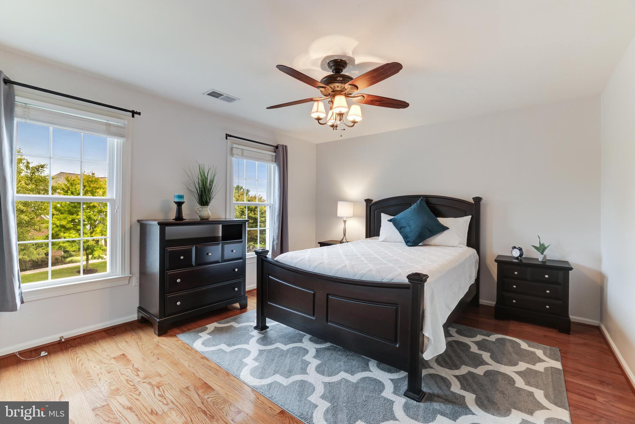 RIVER CREEK - Residential