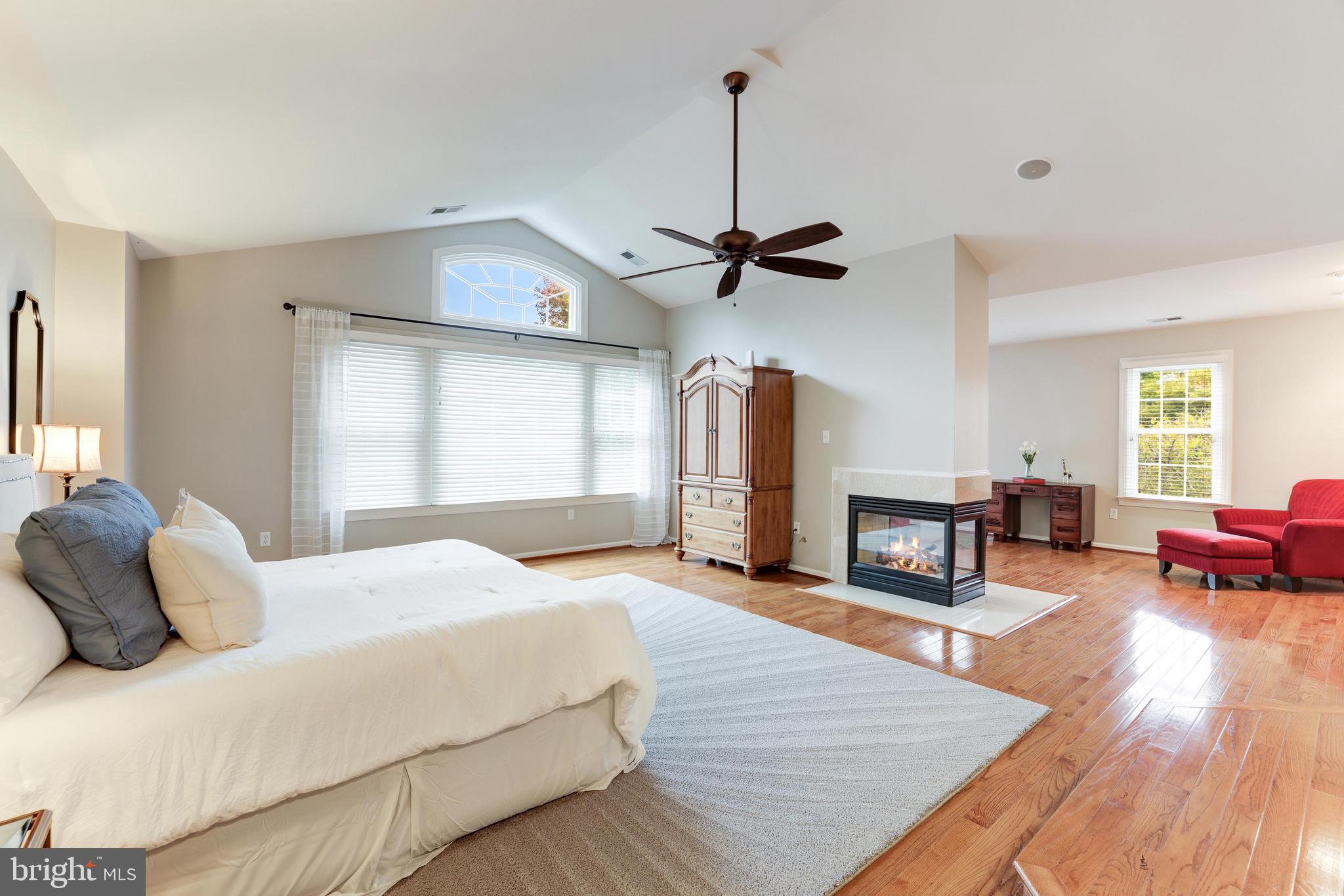 RIVER CREEK - Residential