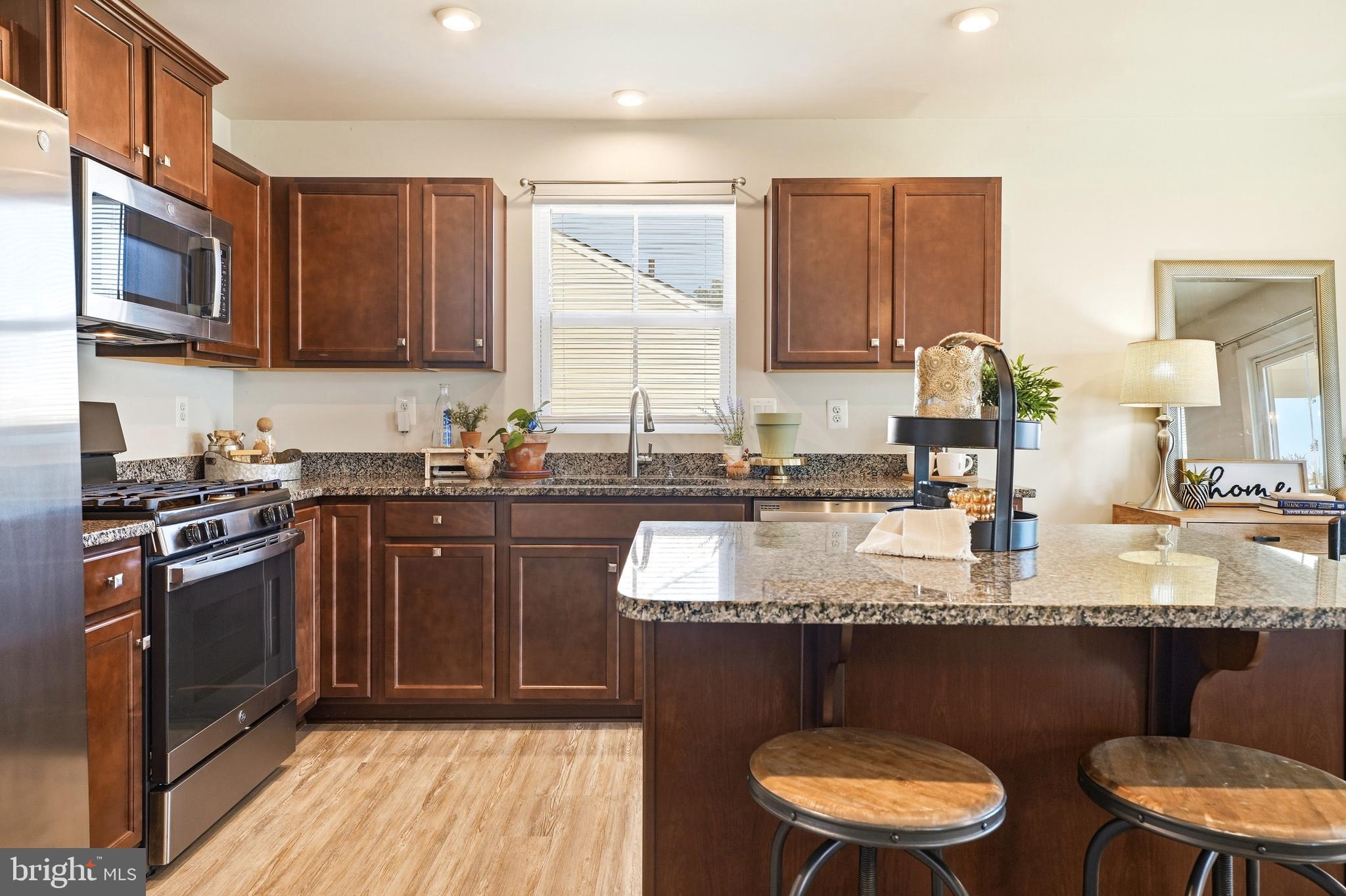 THE LAKES AT MARTINSBURG - Residential