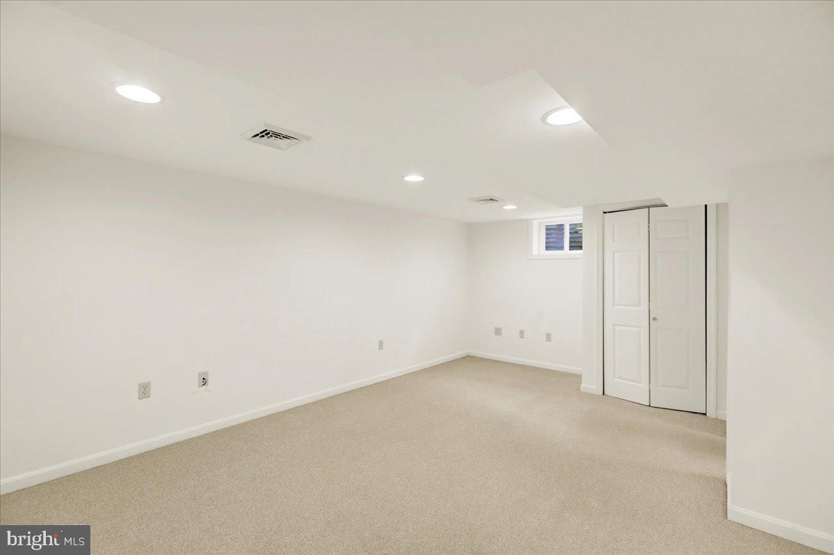 ELIZABETHTOWN BOROUGH - Residential