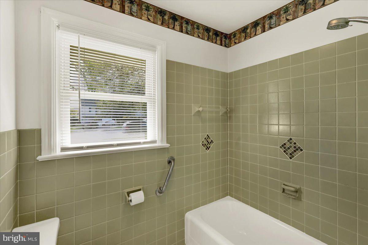 ELIZABETHTOWN BOROUGH - Residential