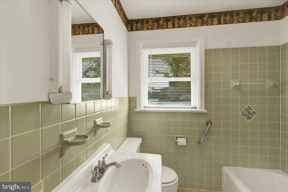 ELIZABETHTOWN BOROUGH - Residential