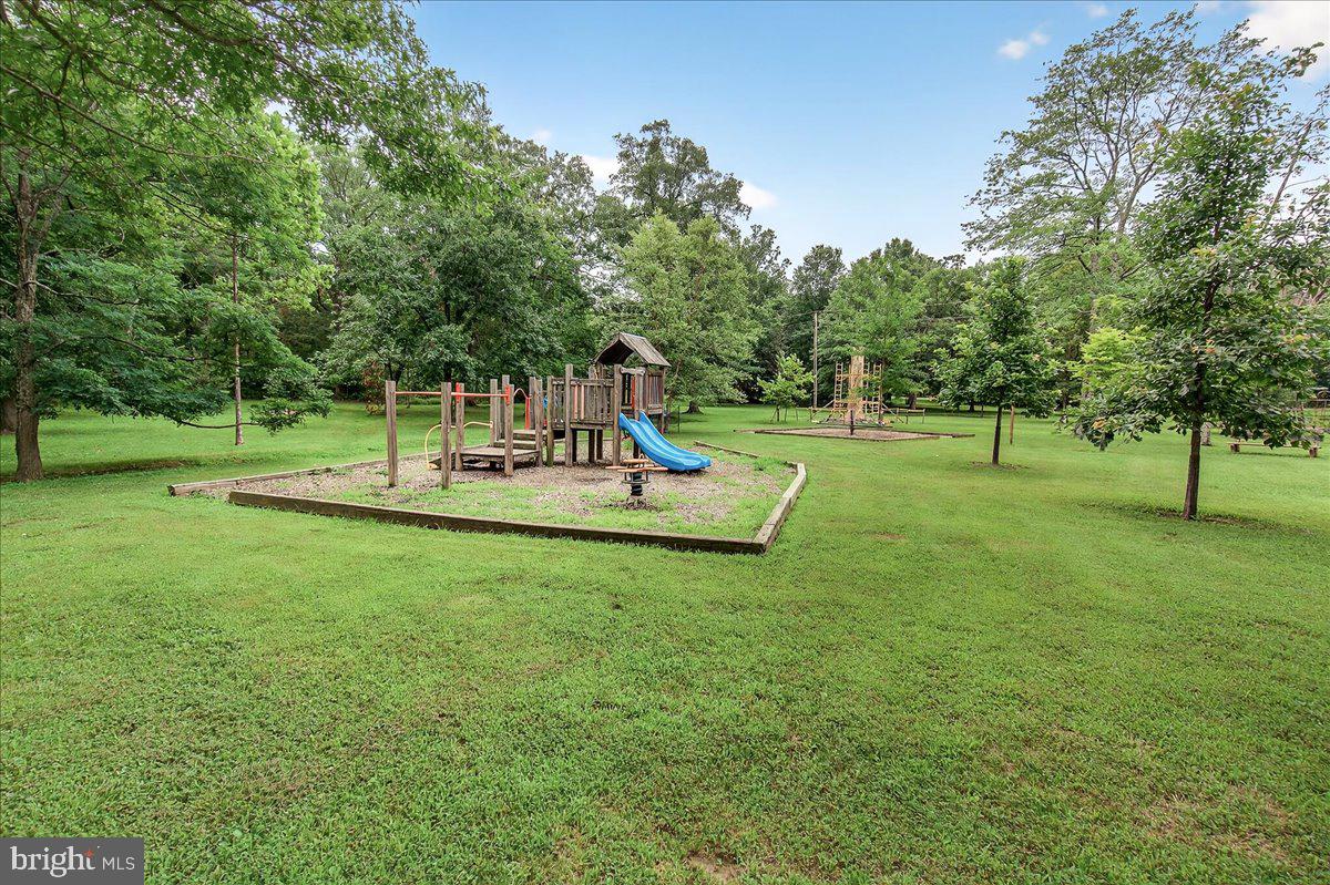 WASHINGTON GROVE - Residential