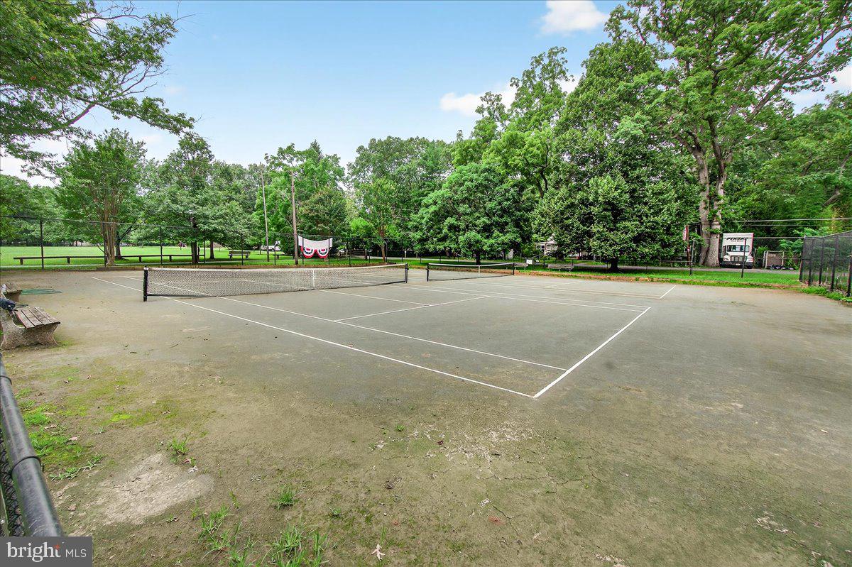 WASHINGTON GROVE - Residential