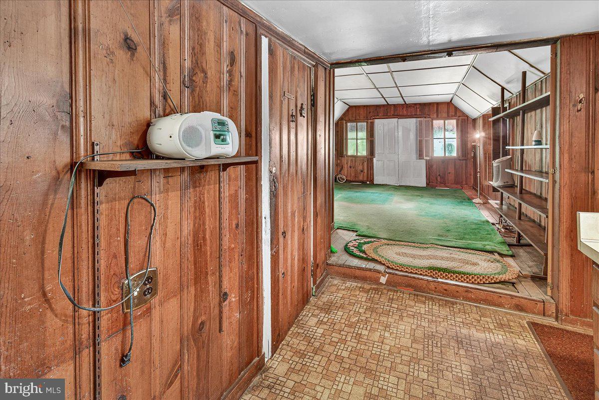 WASHINGTON GROVE - Residential