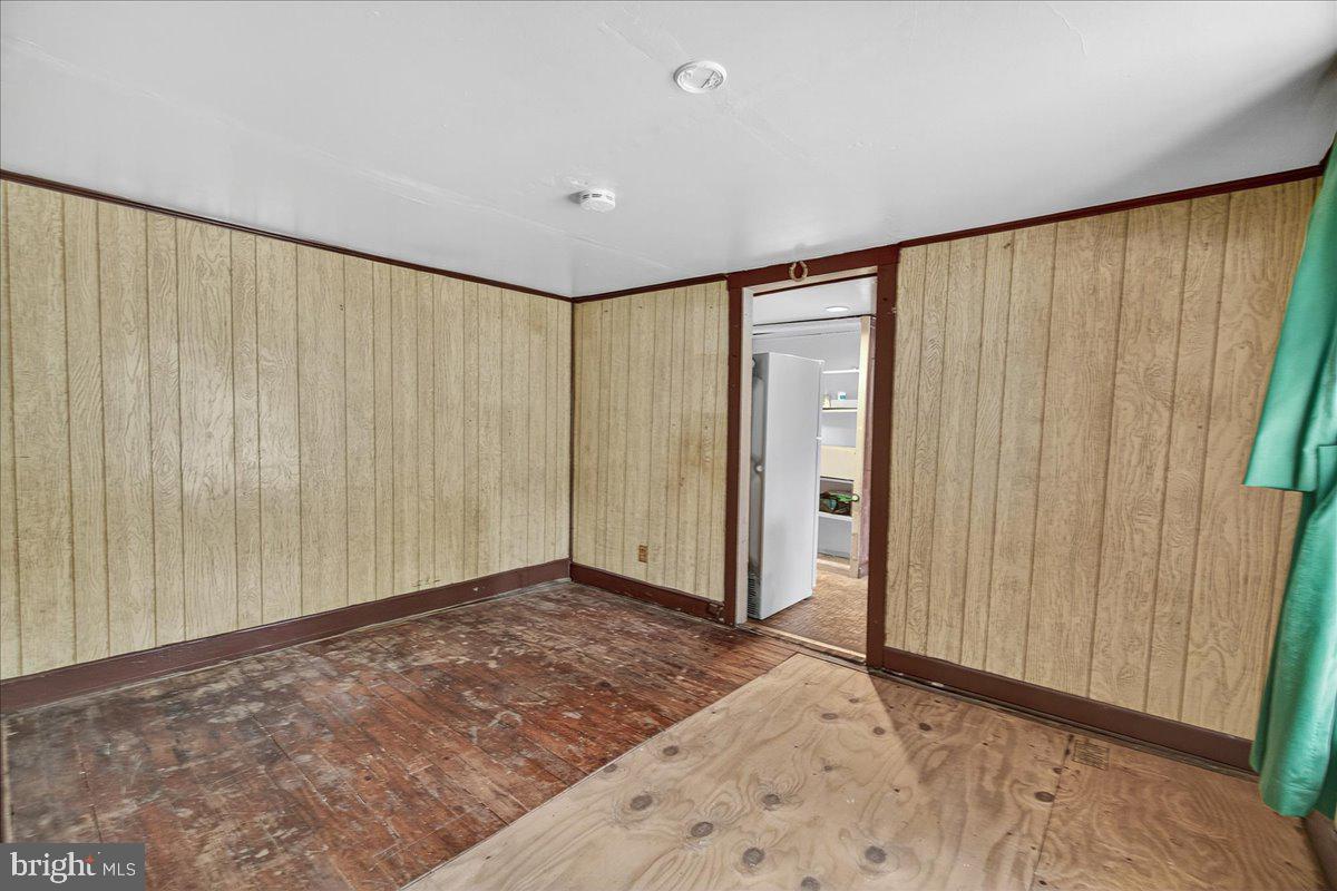 WASHINGTON GROVE - Residential