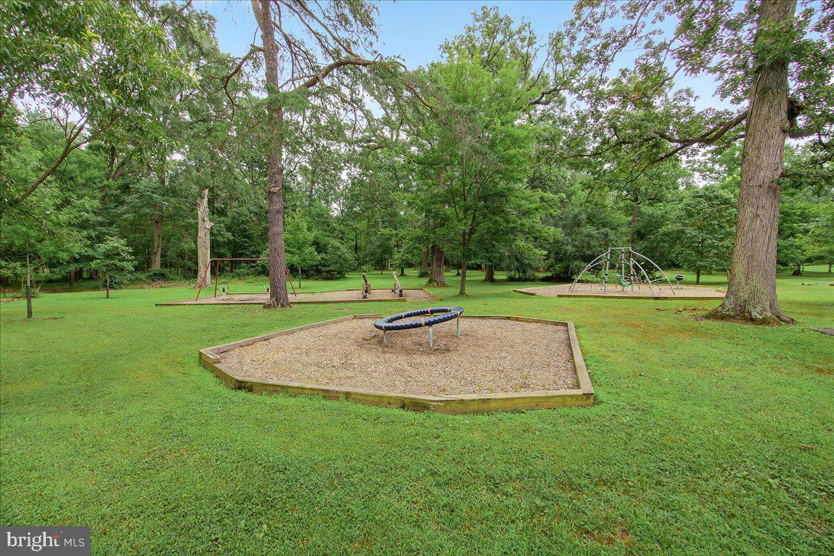 WASHINGTON GROVE - Residential