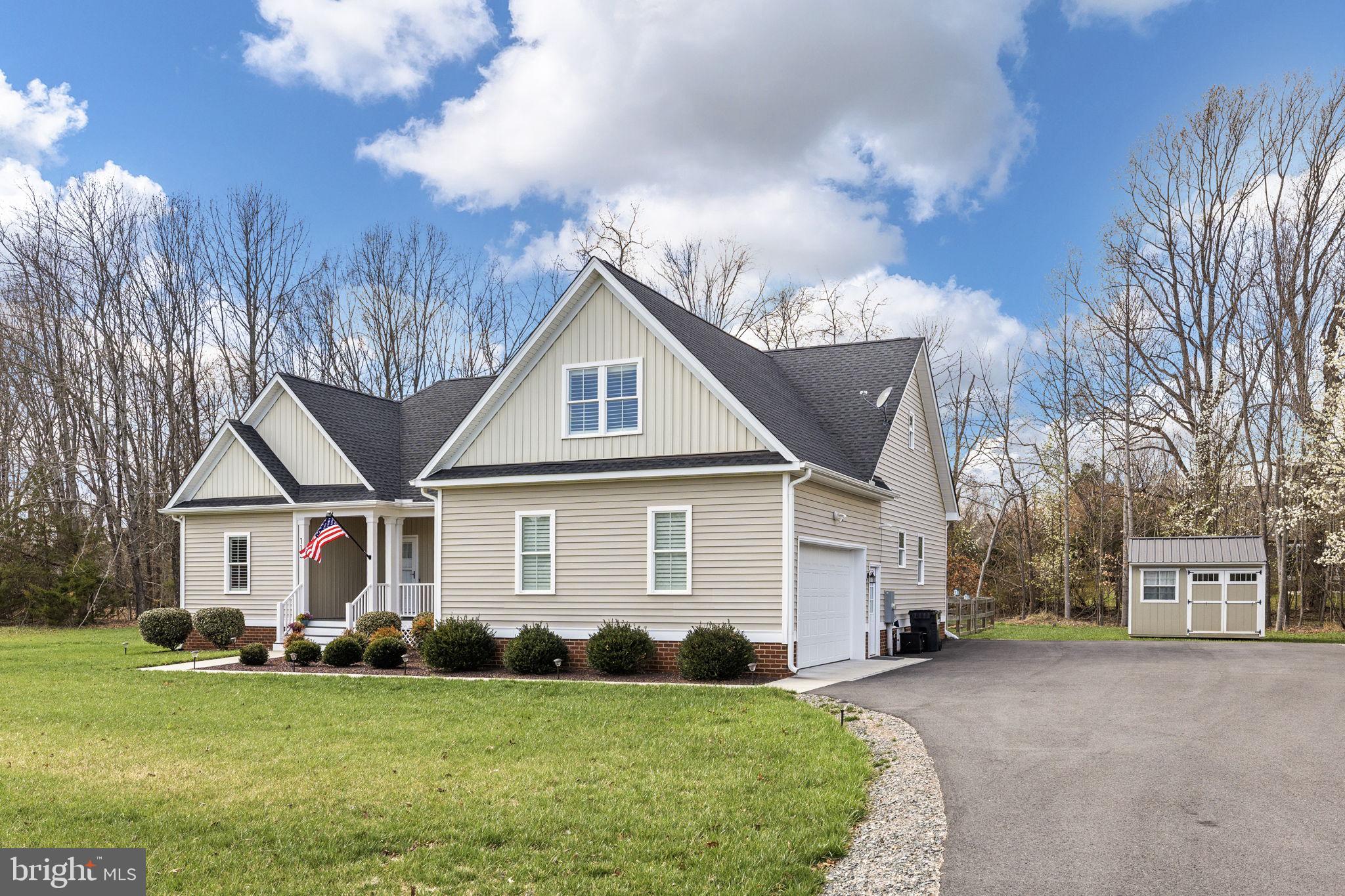 BEAR CASTLE - Residential