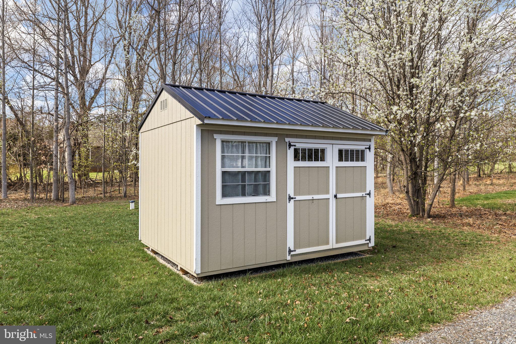 BEAR CASTLE - Residential