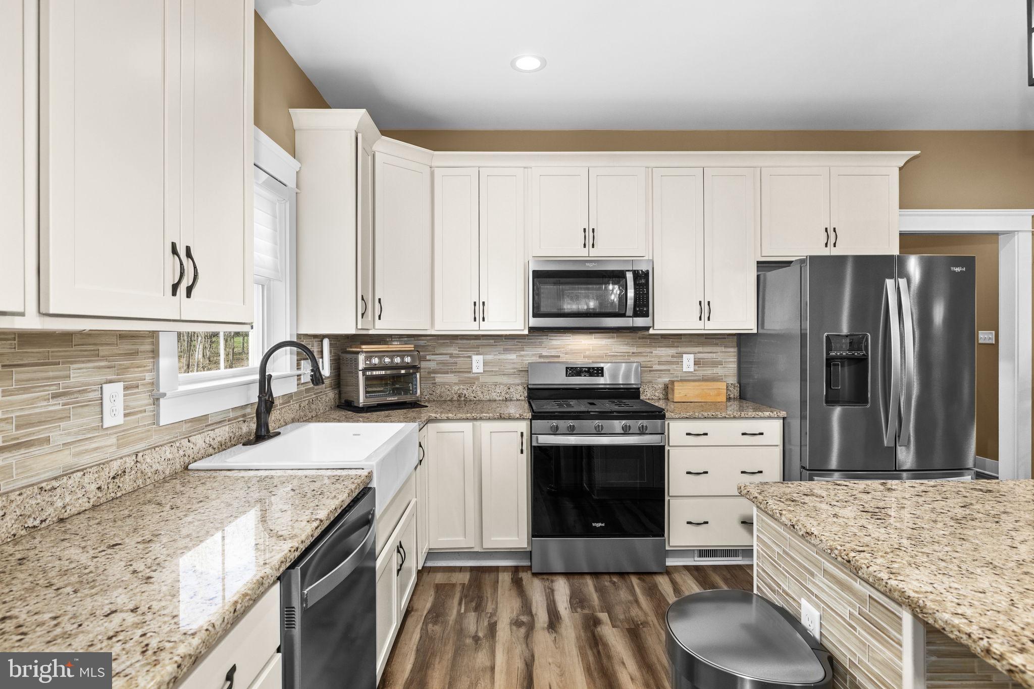 BEAR CASTLE - Residential