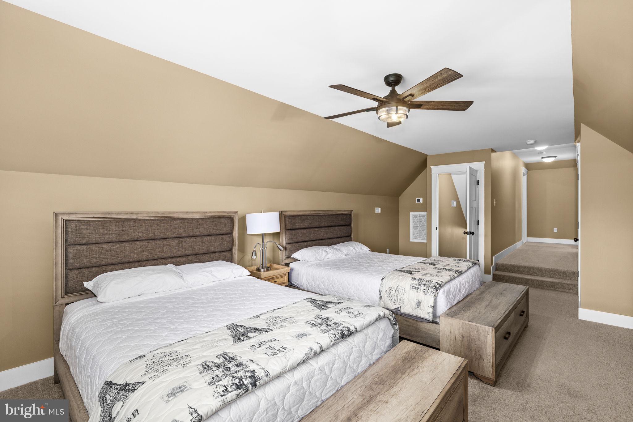 BEAR CASTLE - Residential