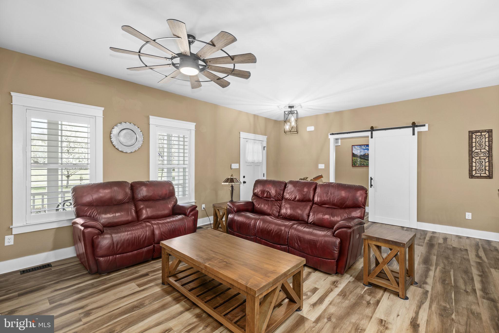 BEAR CASTLE - Residential