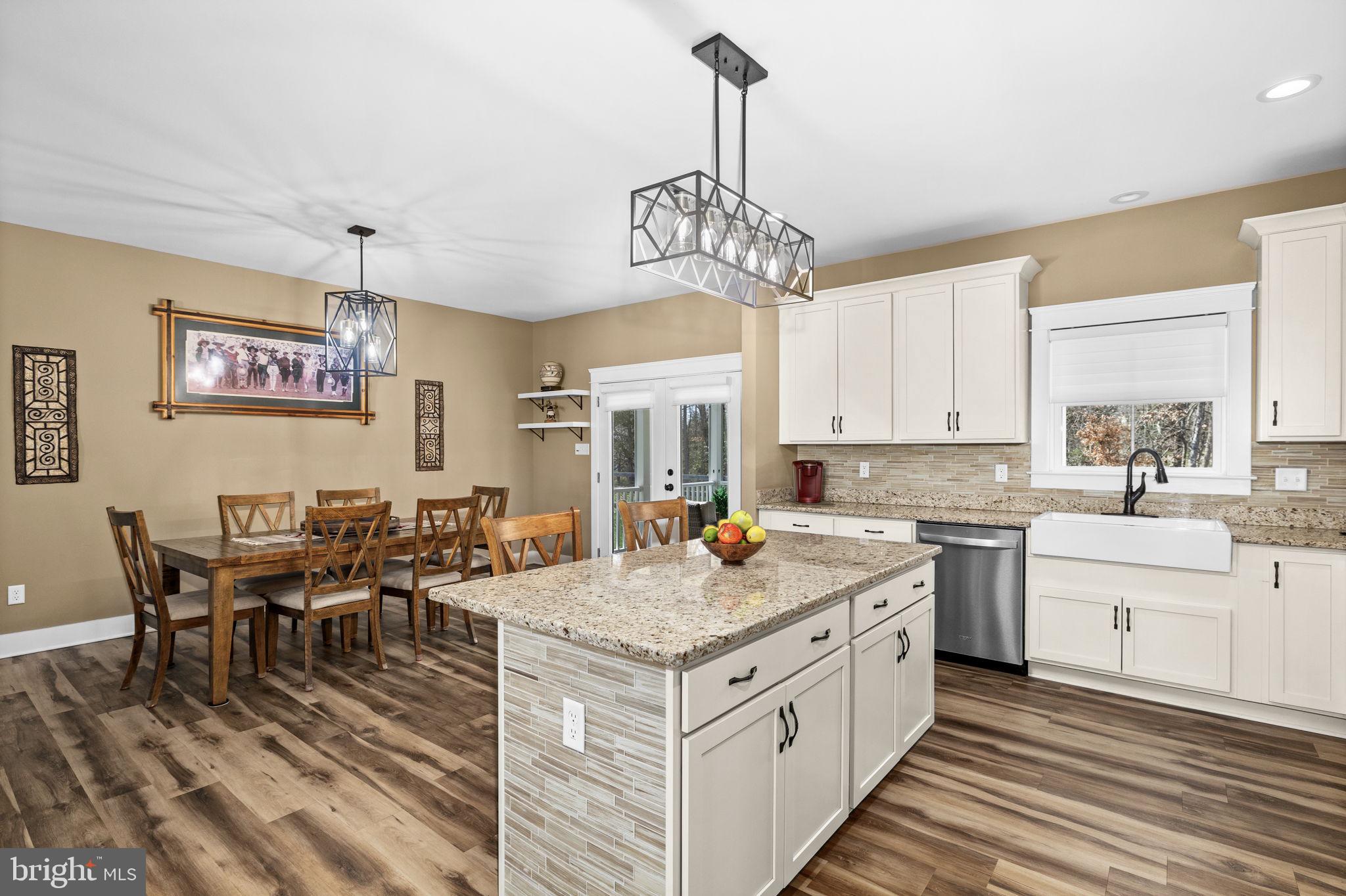 BEAR CASTLE - Residential