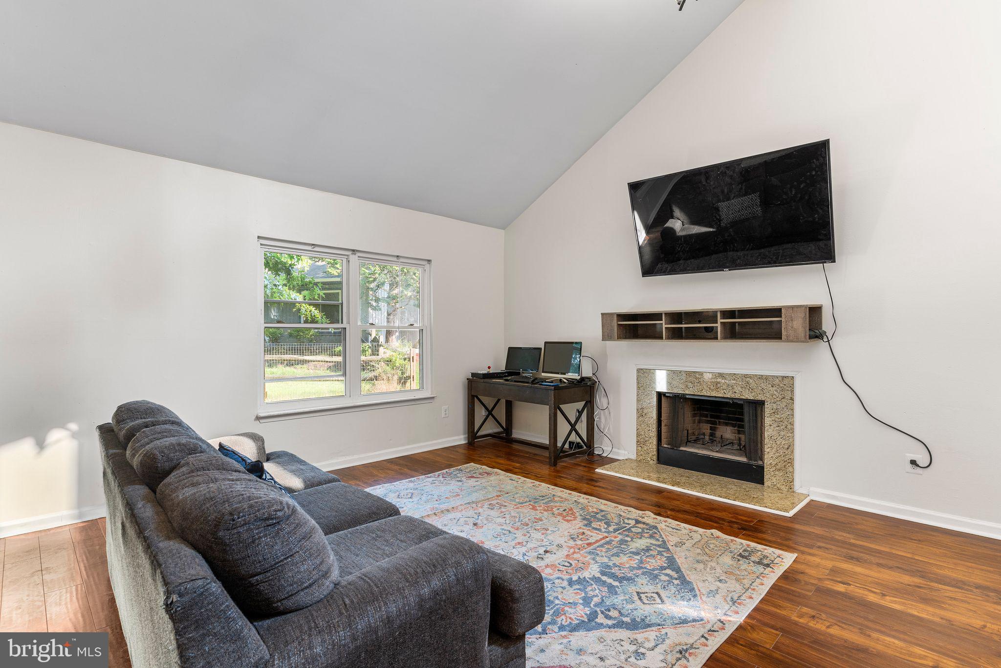 ST CHARLES WAKEFIELD - Residential