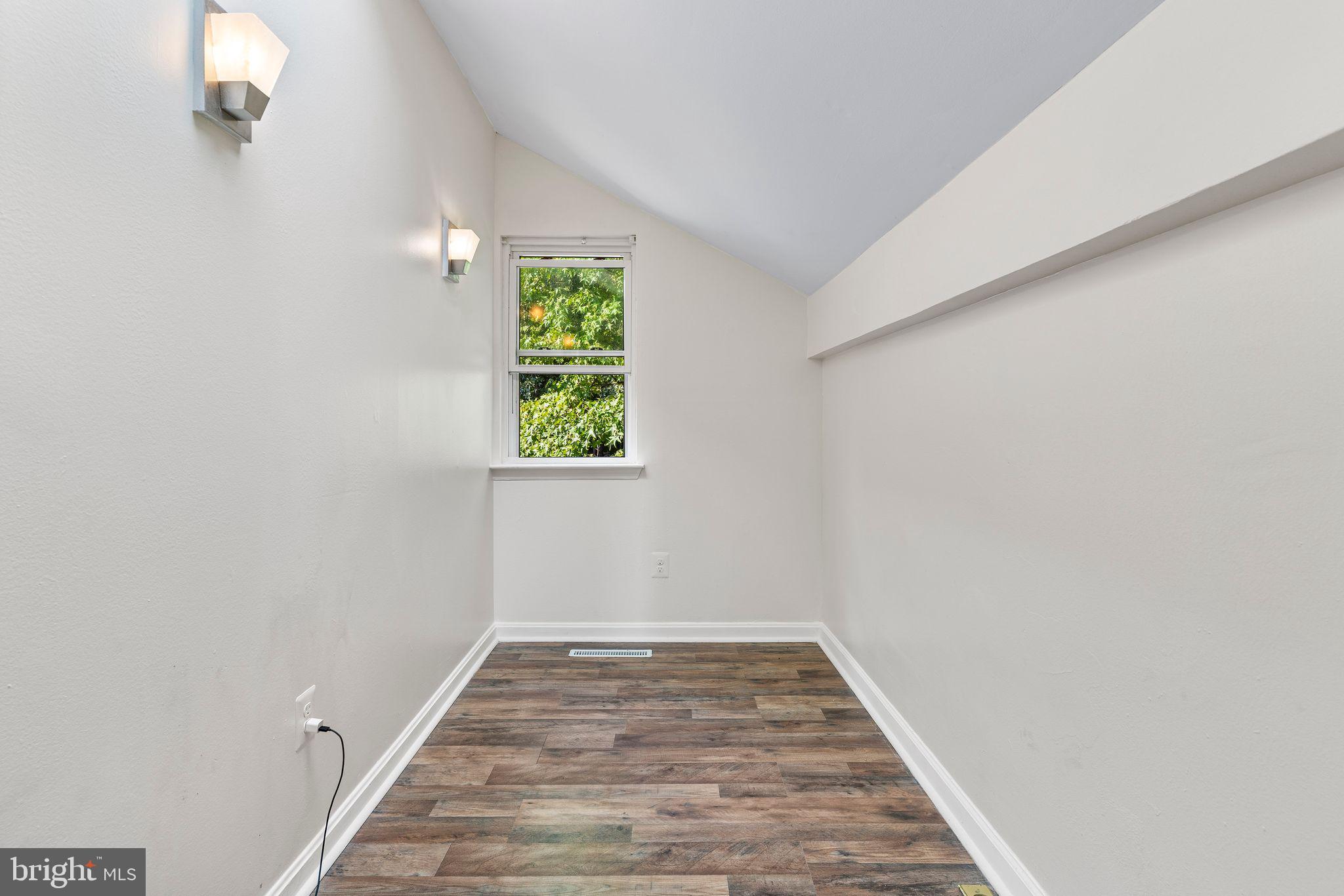 ST CHARLES WAKEFIELD - Residential