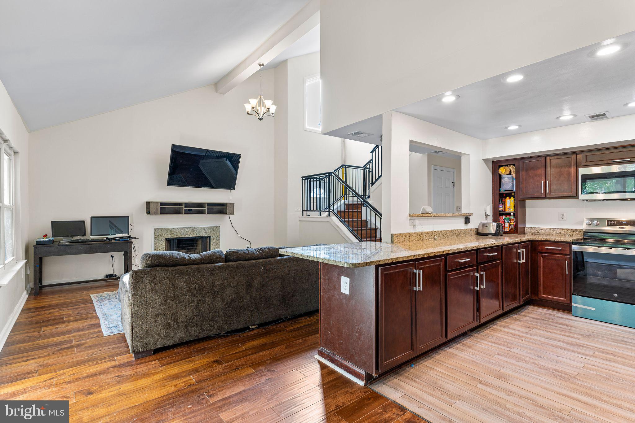 ST CHARLES WAKEFIELD - Residential