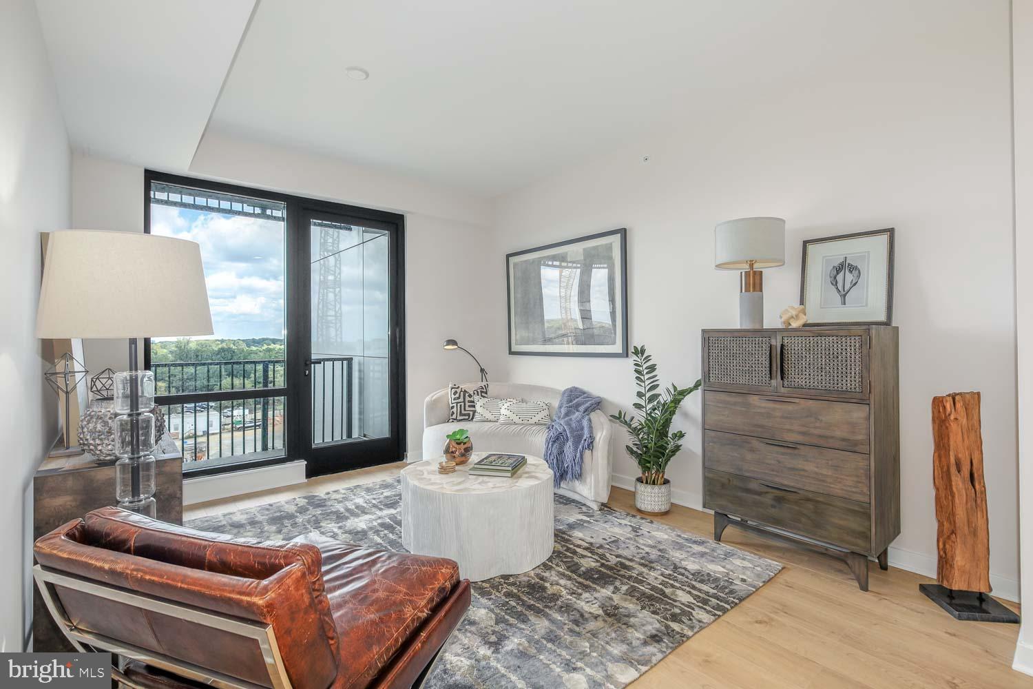 FALLS CHURCH CITY - Residential