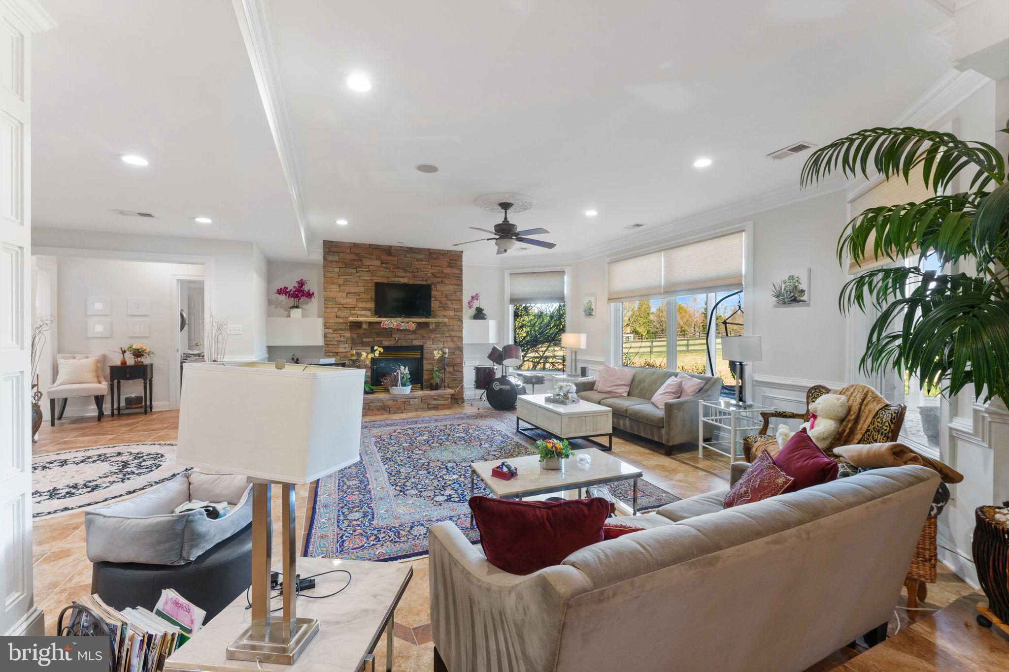 DEERFIELD FARM - Residential