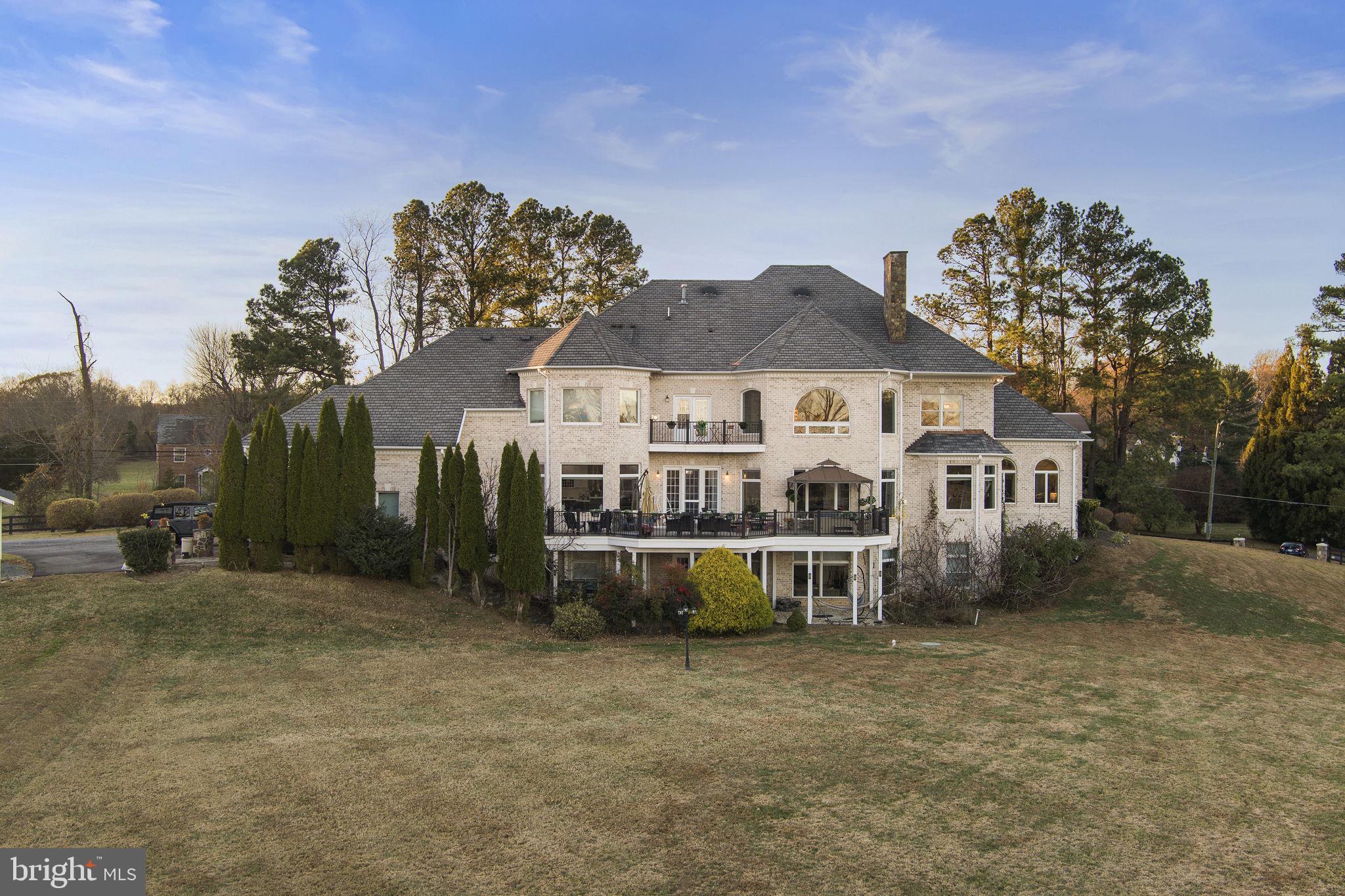 DEERFIELD FARM - Residential