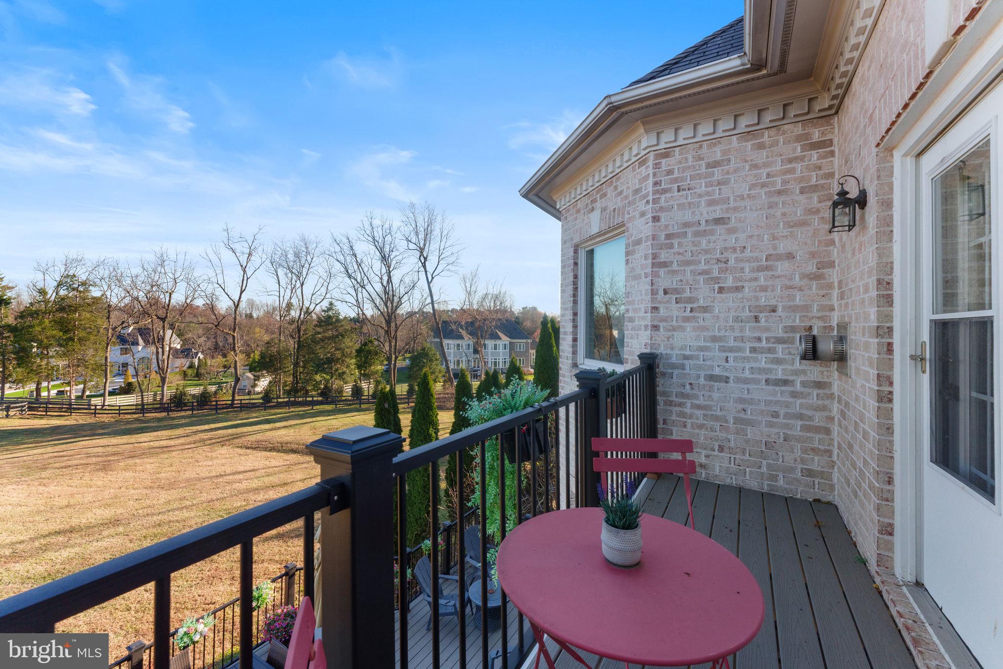 DEERFIELD FARM - Residential