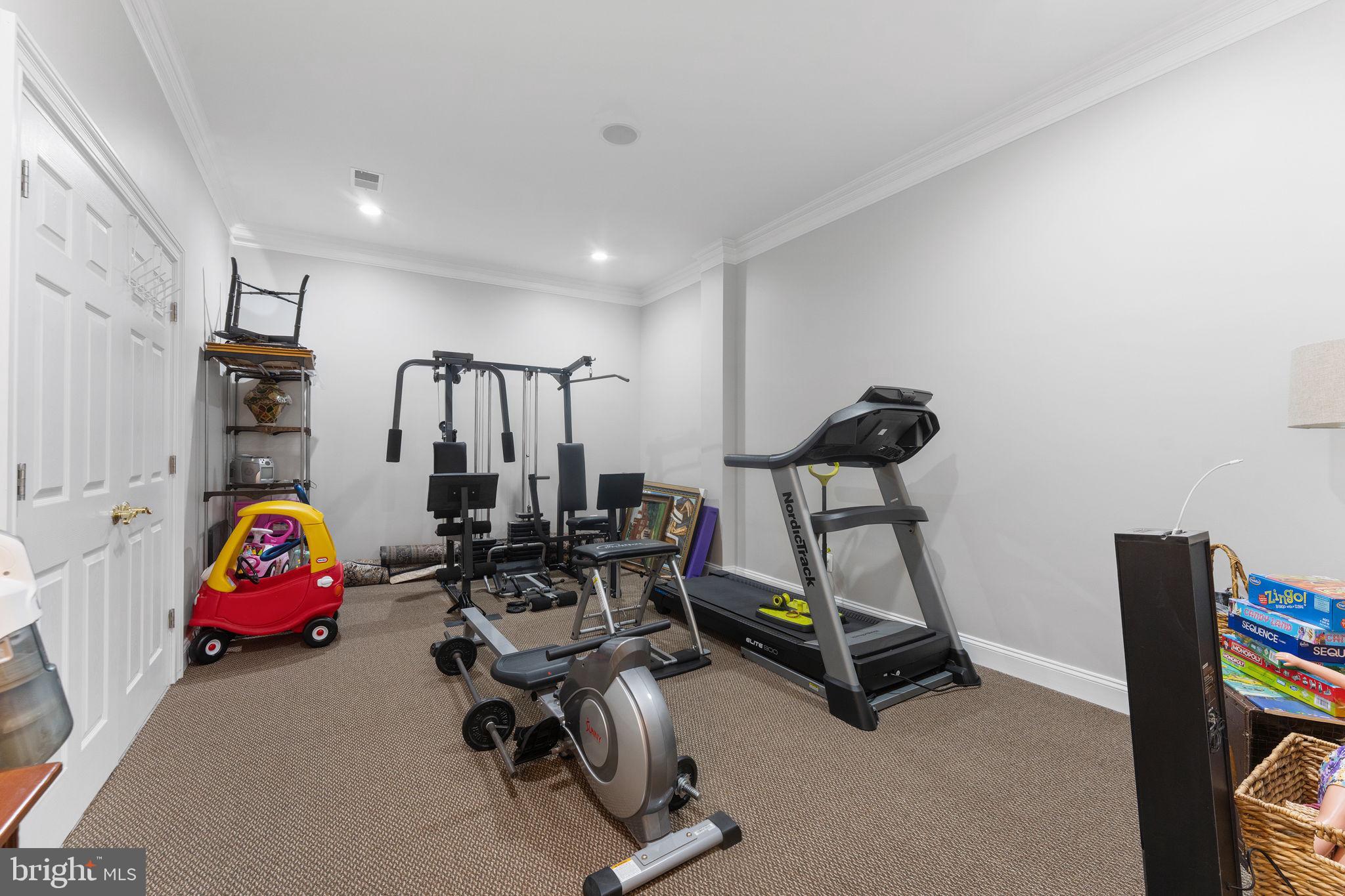 DEERFIELD FARM - Residential