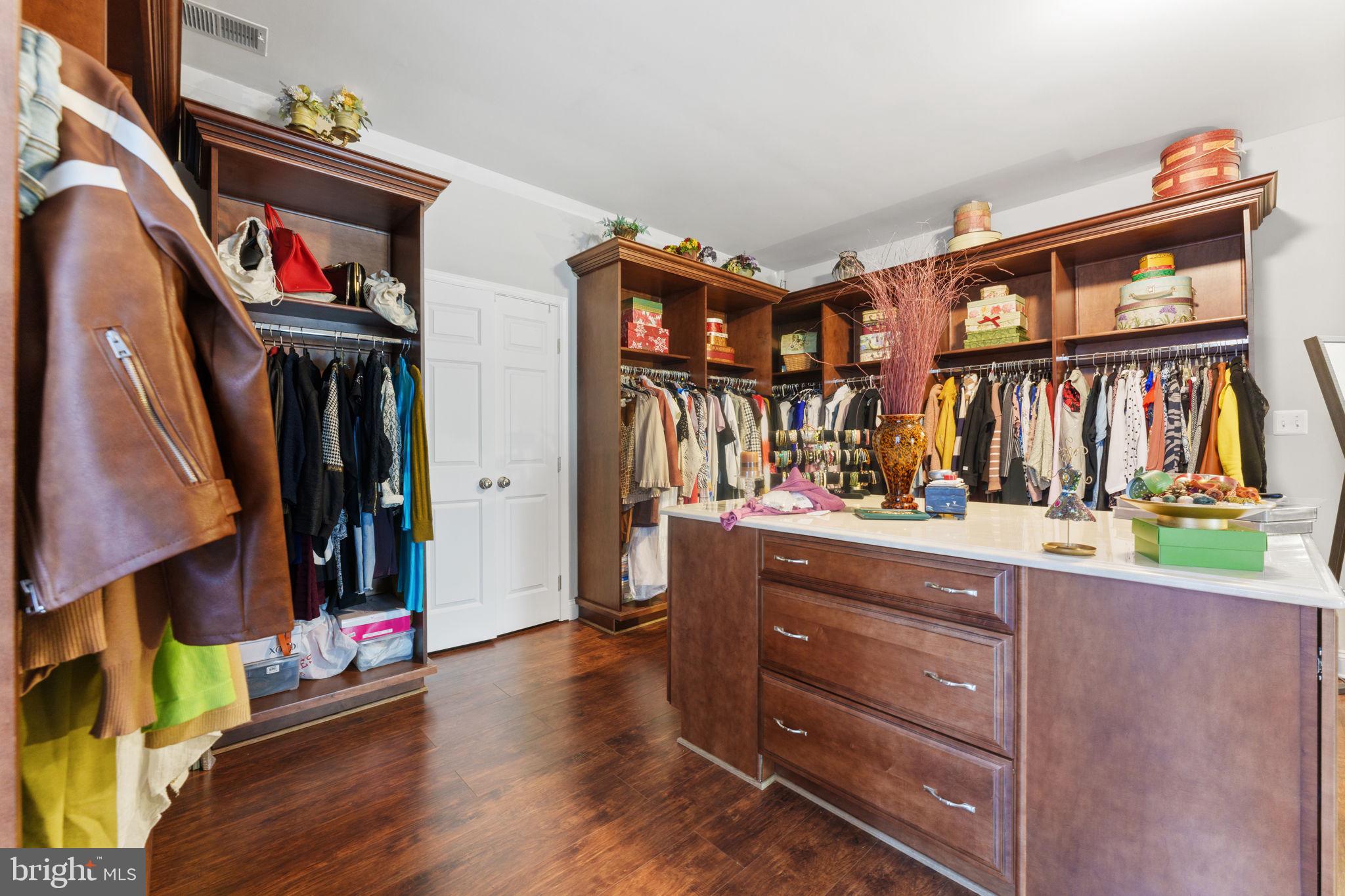 DEERFIELD FARM - Residential