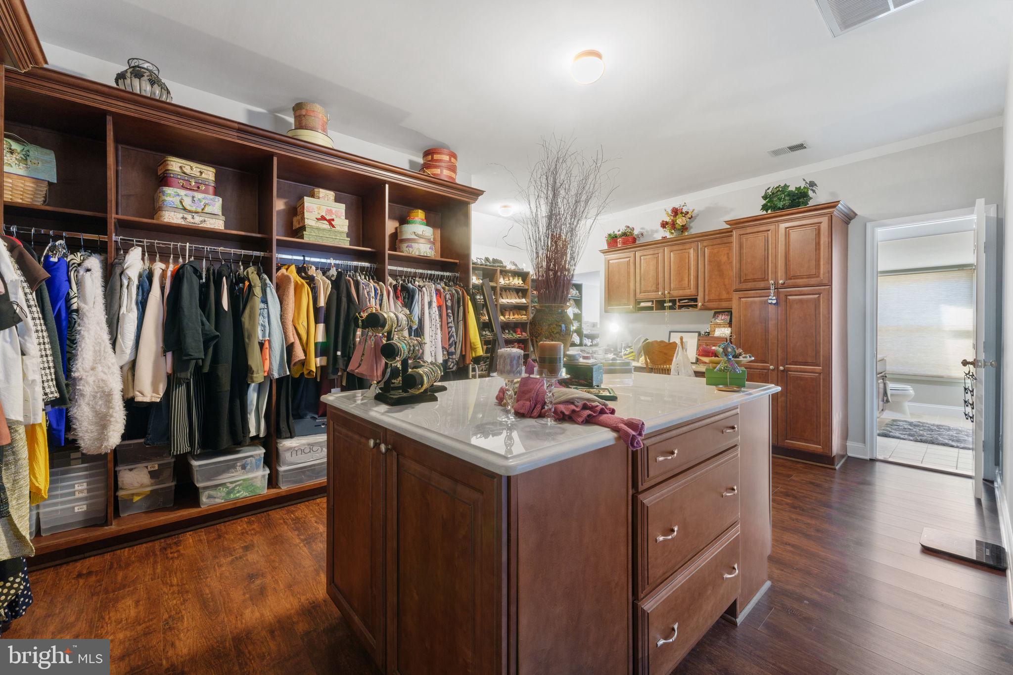 DEERFIELD FARM - Residential