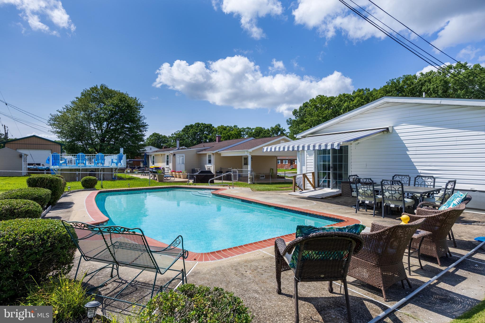 CARROLLWOOD - Residential