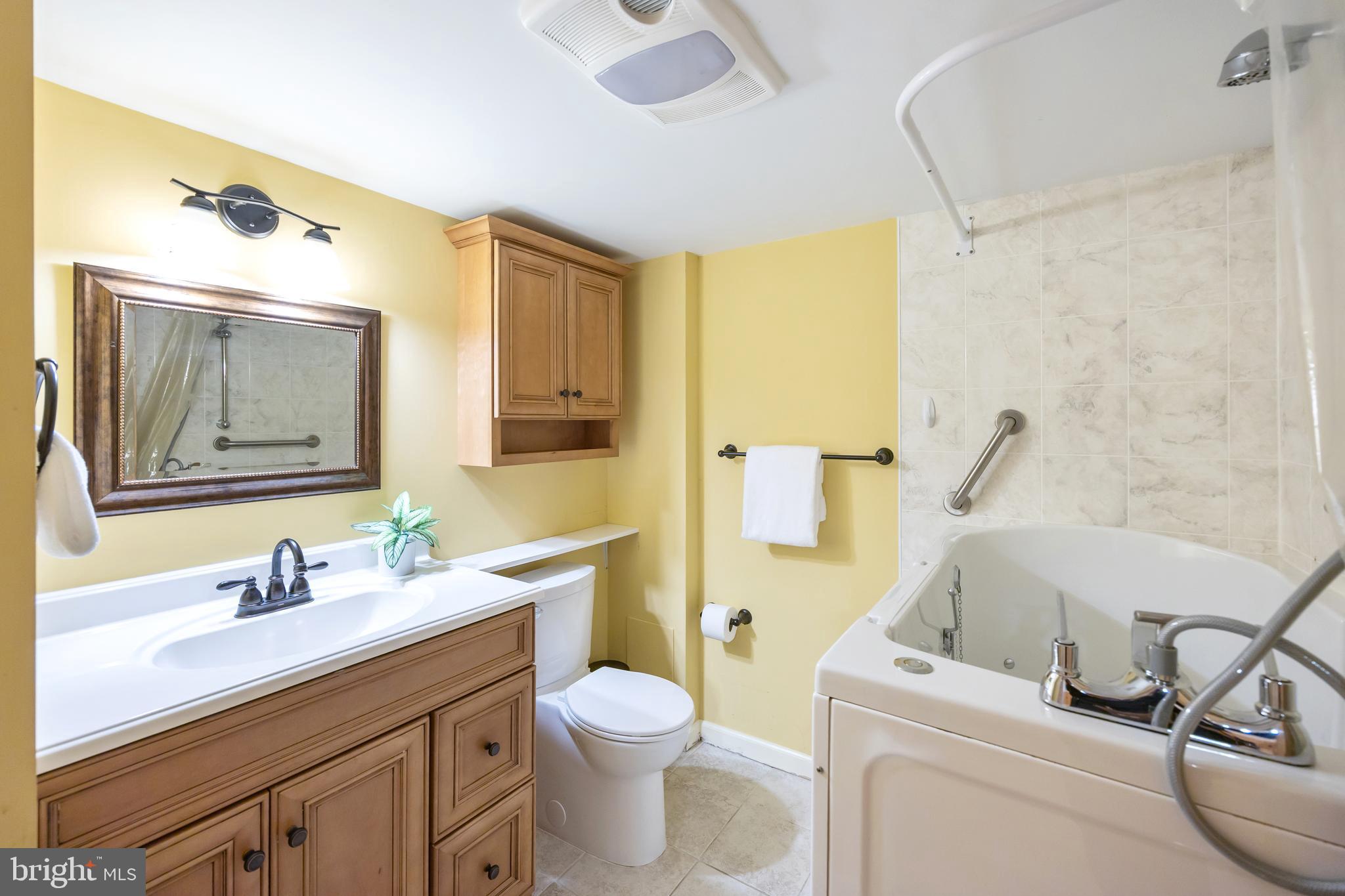 CARROLLWOOD - Residential