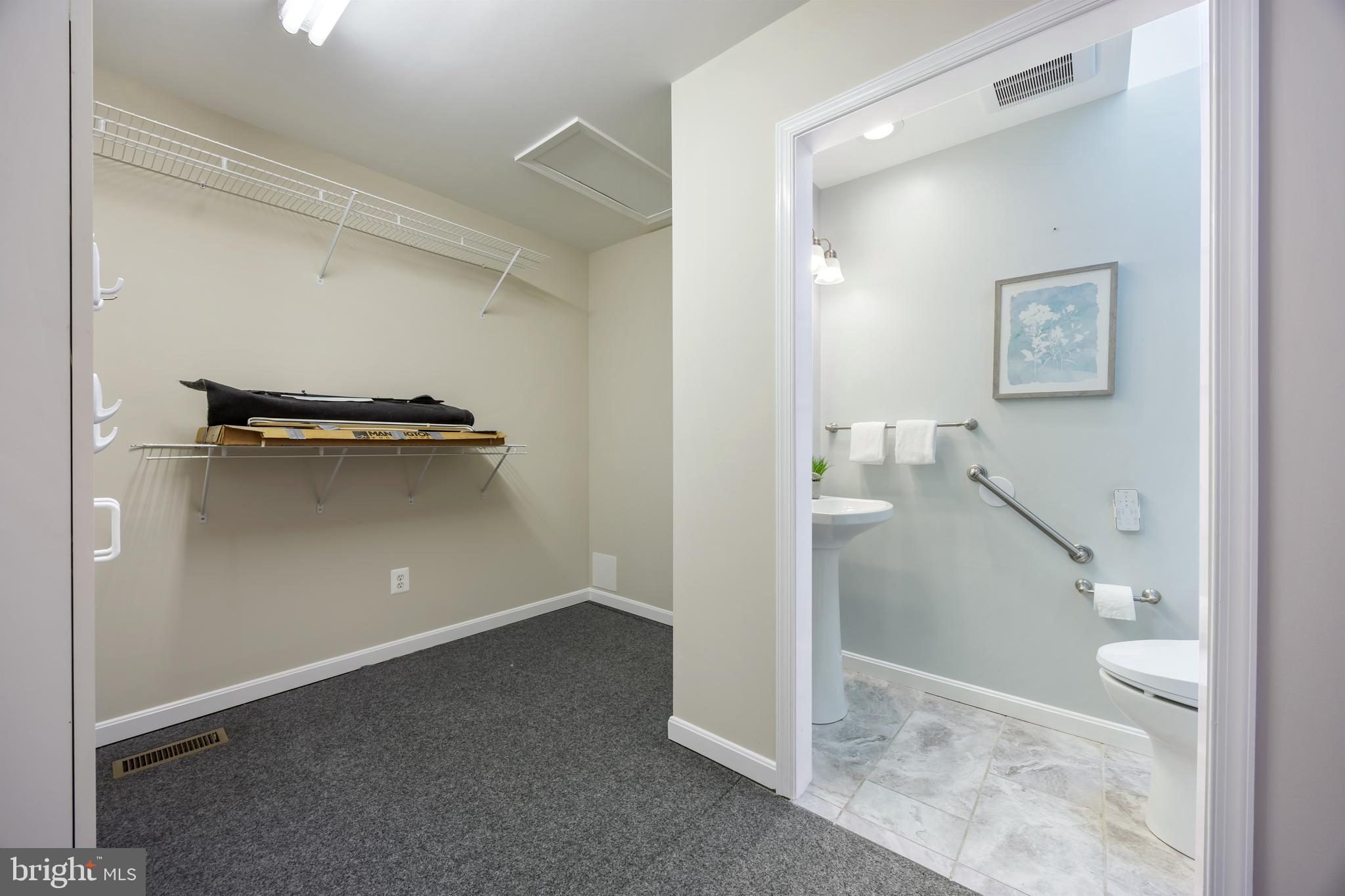 CARROLLWOOD - Residential