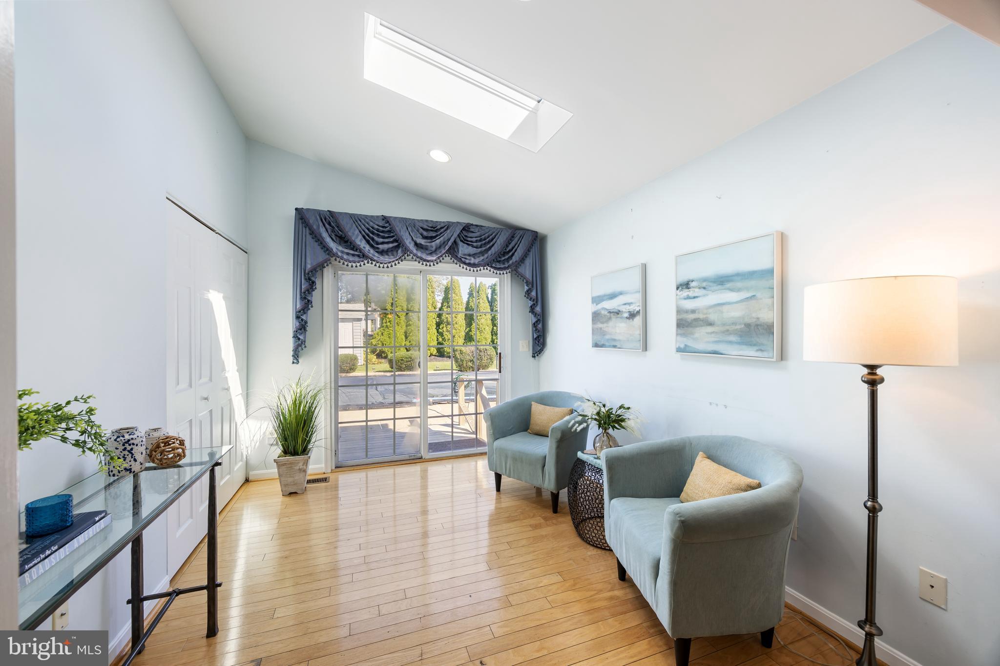 CARROLLWOOD - Residential